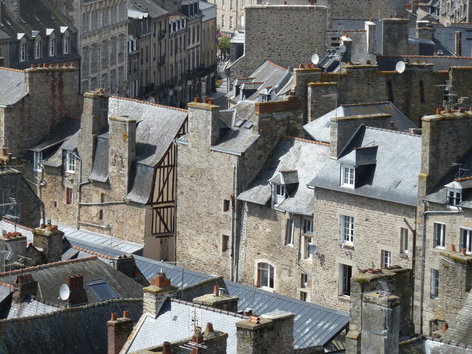 รูปถ่าย ฝรั่งเศส(France) ดีน็อง(Dinan) หอนาฬิกาดีน็อง(Dinan clock tower) 2010-04 4