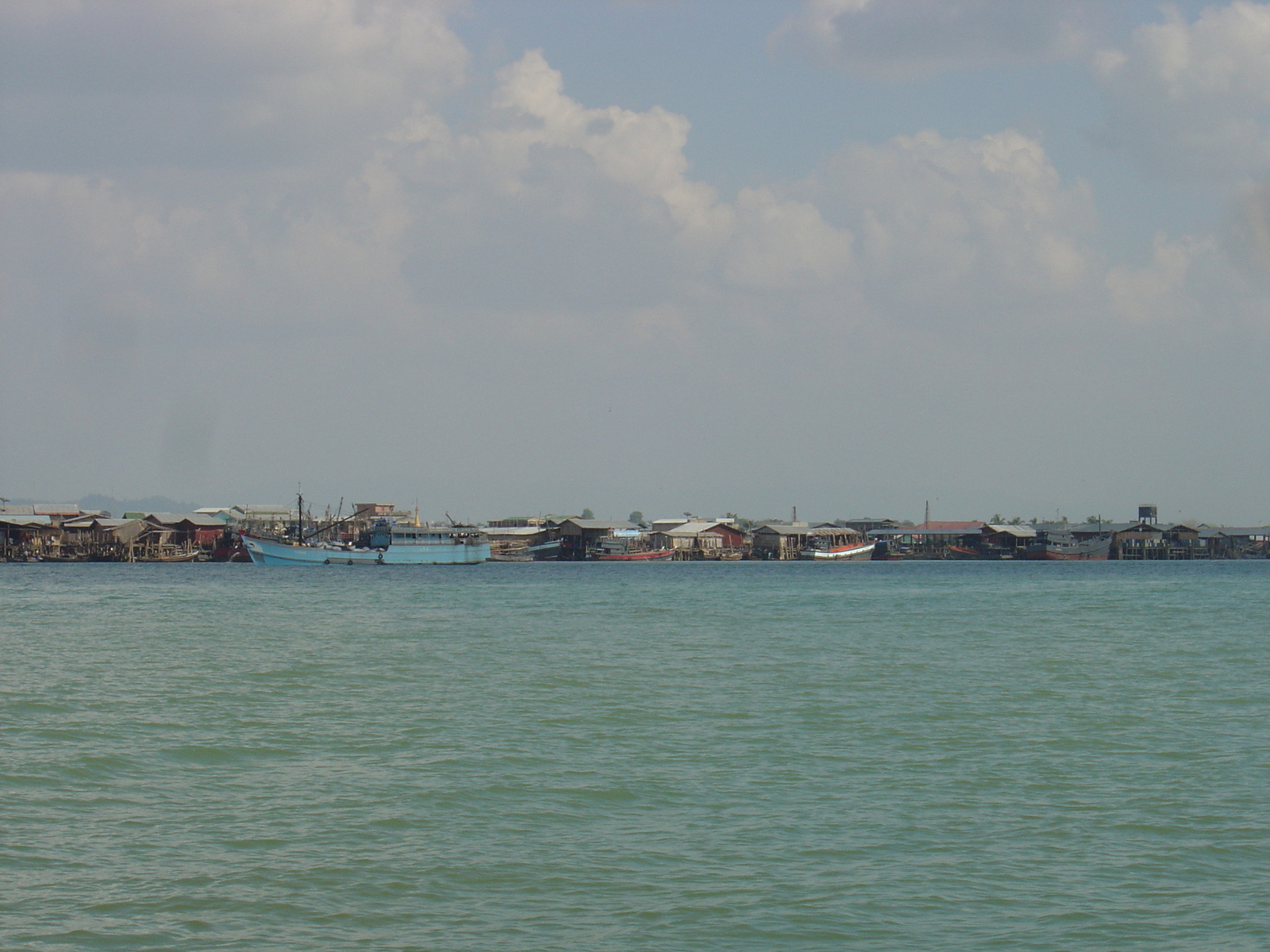 รูปถ่าย พม่า(Myanmar) มะริด(Myeik (Mergui)) 2005-01 137