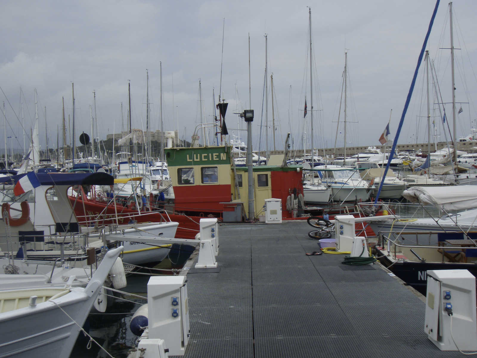 รูปถ่าย ฝรั่งเศส(France) อองทีป(Antibes) หาดลากราแว็ต(Plage de la Gravette) 2007-08 12