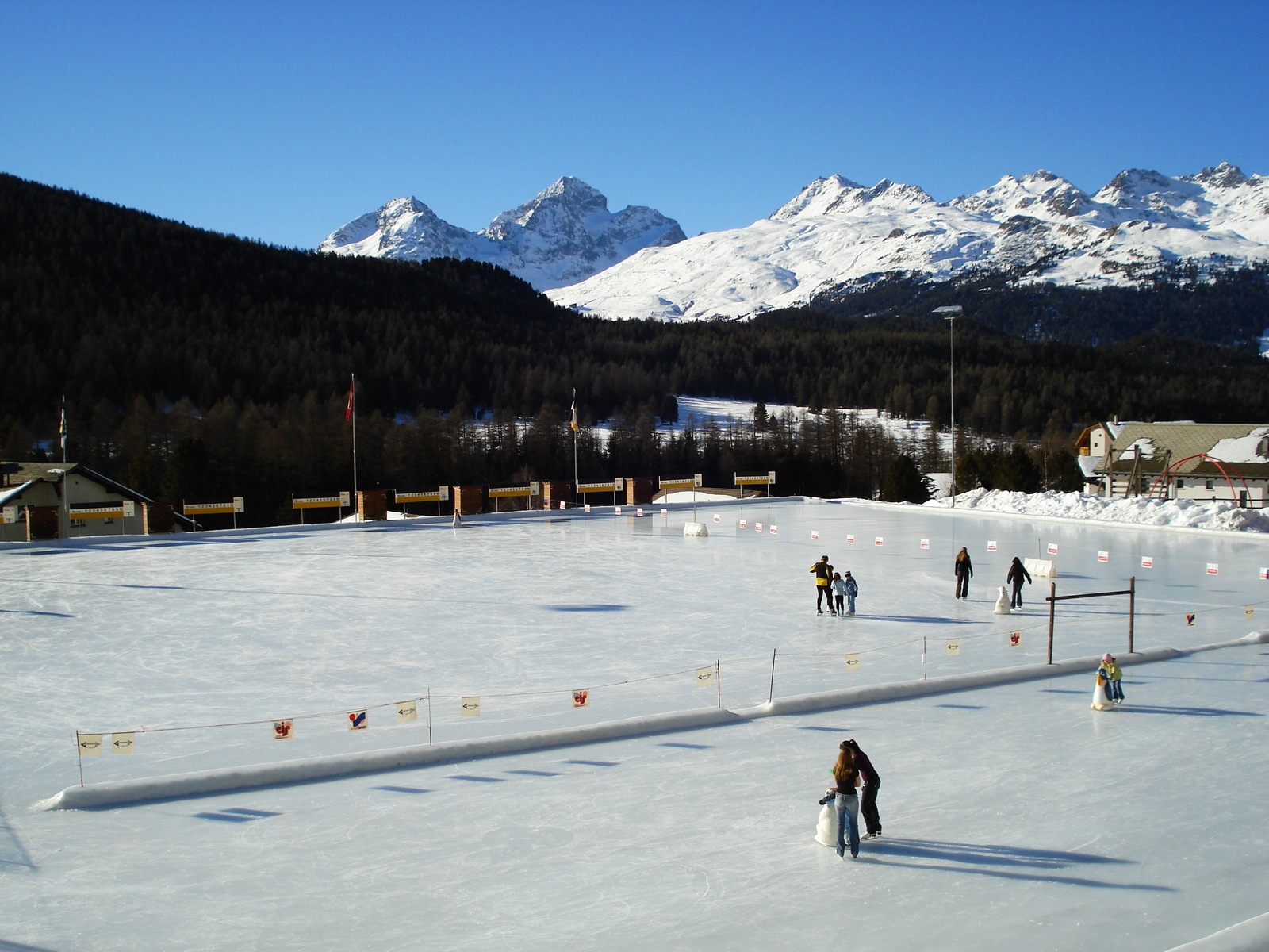 รูปถ่าย สวิสเซอร์แลนด์(Switzerland) ปองเทรซีน่า(Pontresina) 2007-01 79
