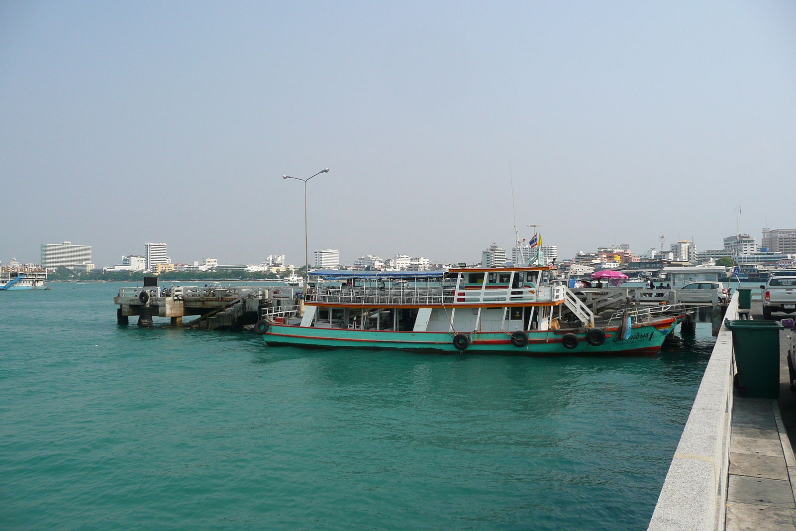 รูปถ่าย ไทย(Thailand) พัทยา(Pattaya) ท่าเรือแหลมบาลีฮาย(Bali Hai) 2008-01 28
