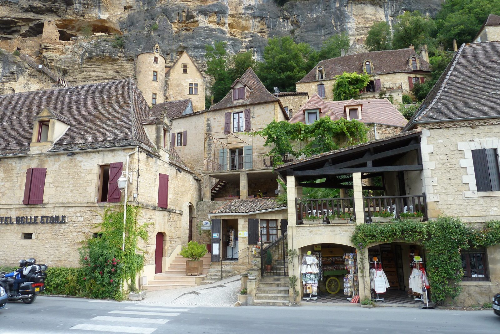รูปถ่าย ฝรั่งเศส(France) ลาร็อก-กาฌัก(La Roque Gageac) 2010-08 0