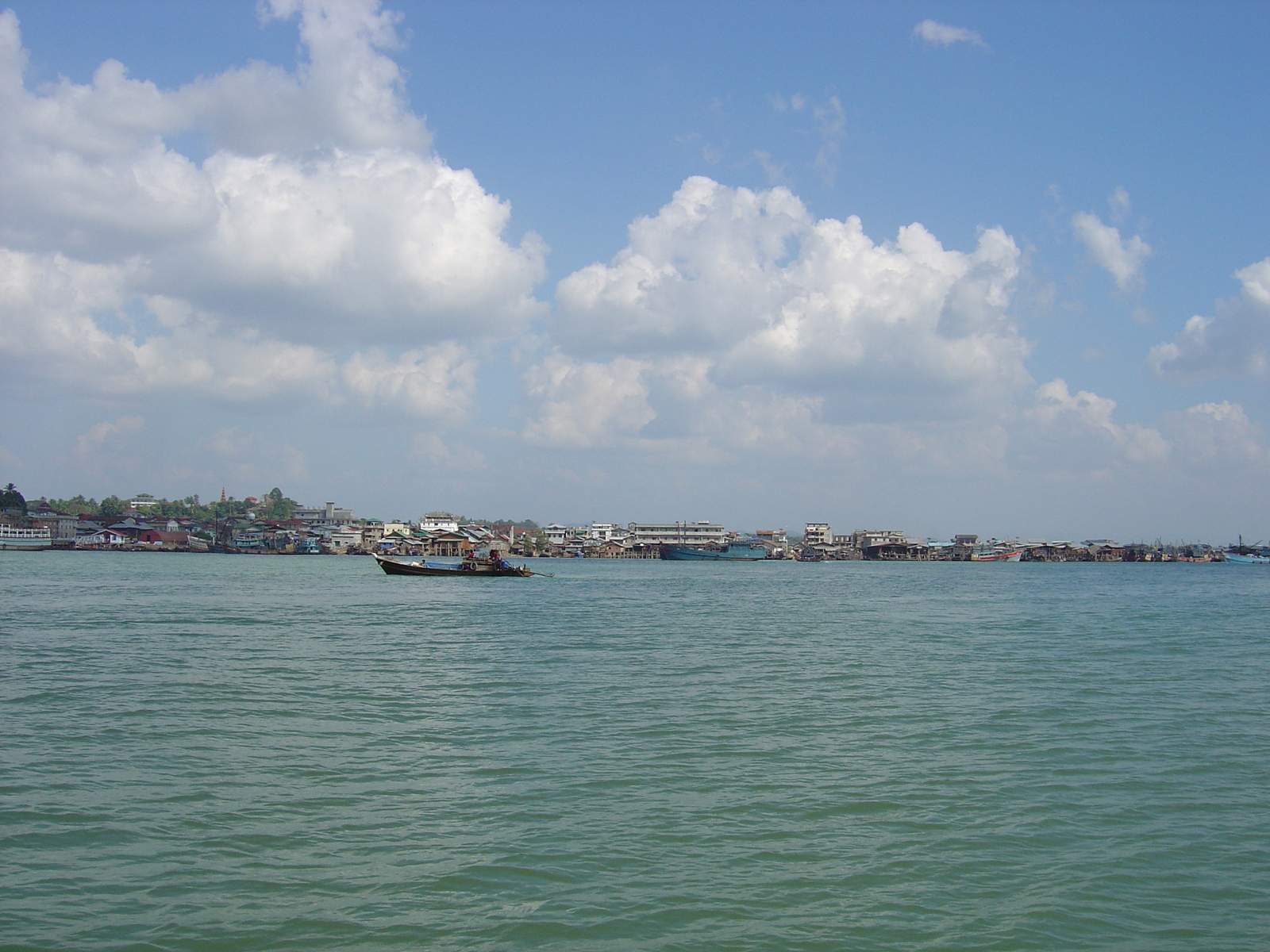รูปถ่าย พม่า(Myanmar) มะริด(Myeik (Mergui)) 2005-01 74