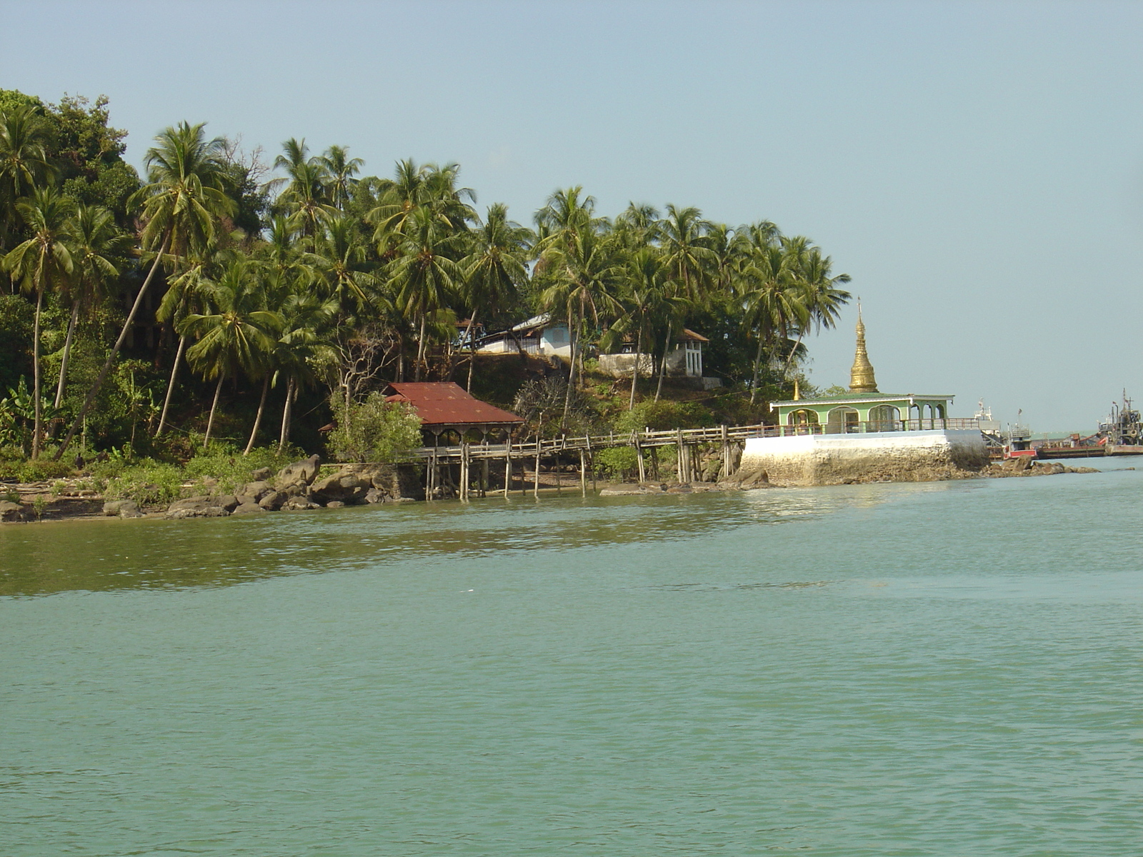 รูปถ่าย พม่า(Myanmar) มะริด(Myeik (Mergui)) 2005-01 83