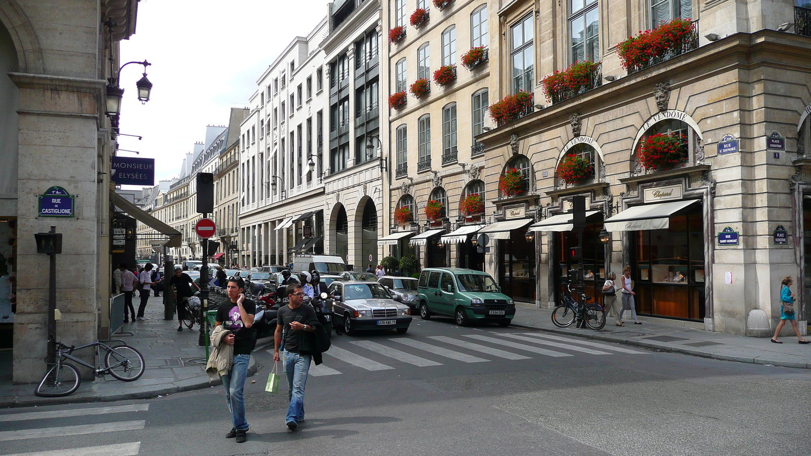 รูปถ่าย ฝรั่งเศส(France) ปารีส(Paris) จัตุรัสว็องโดม(Place Vendome) 2007-07 89