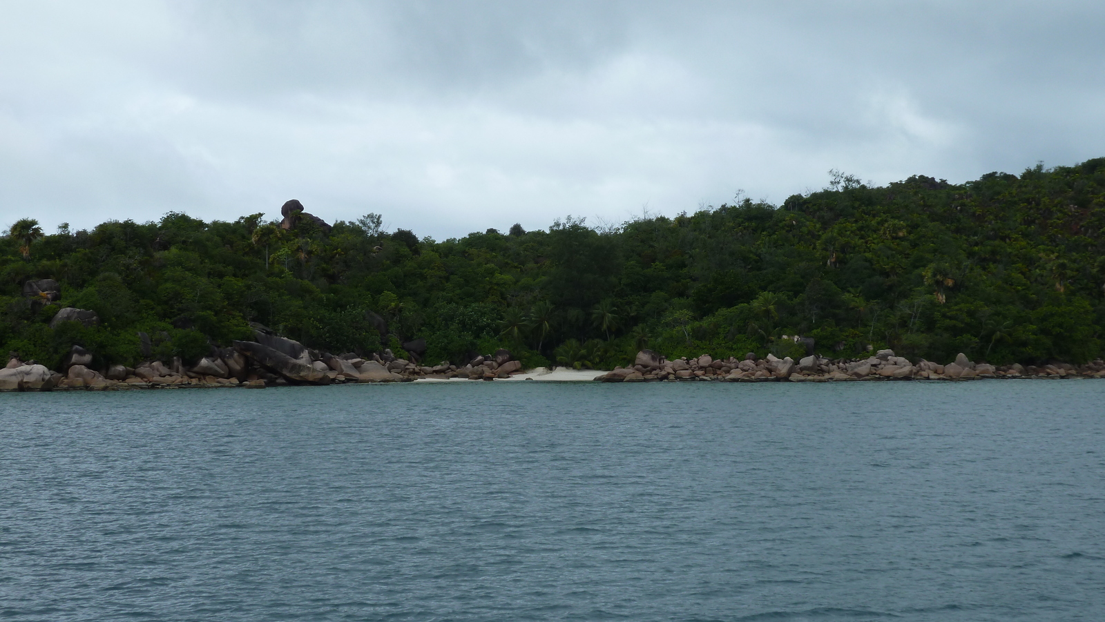 รูปถ่าย เซเชลส์(Seychelles) อ่าวอ็องส์ลาซิโอ(Anse Lazio) 2011-10 156