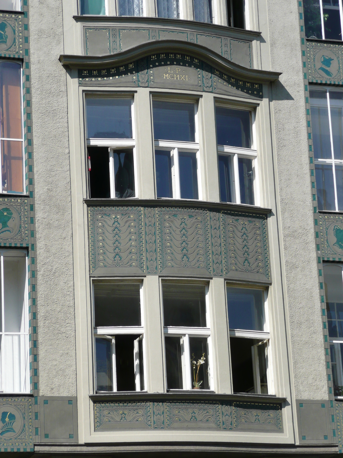 รูปถ่าย สาธารณรัฐเช็ก(Czech Republic) ปราก(Prague) ปารีซสกา(Parizska) 2007-07 0