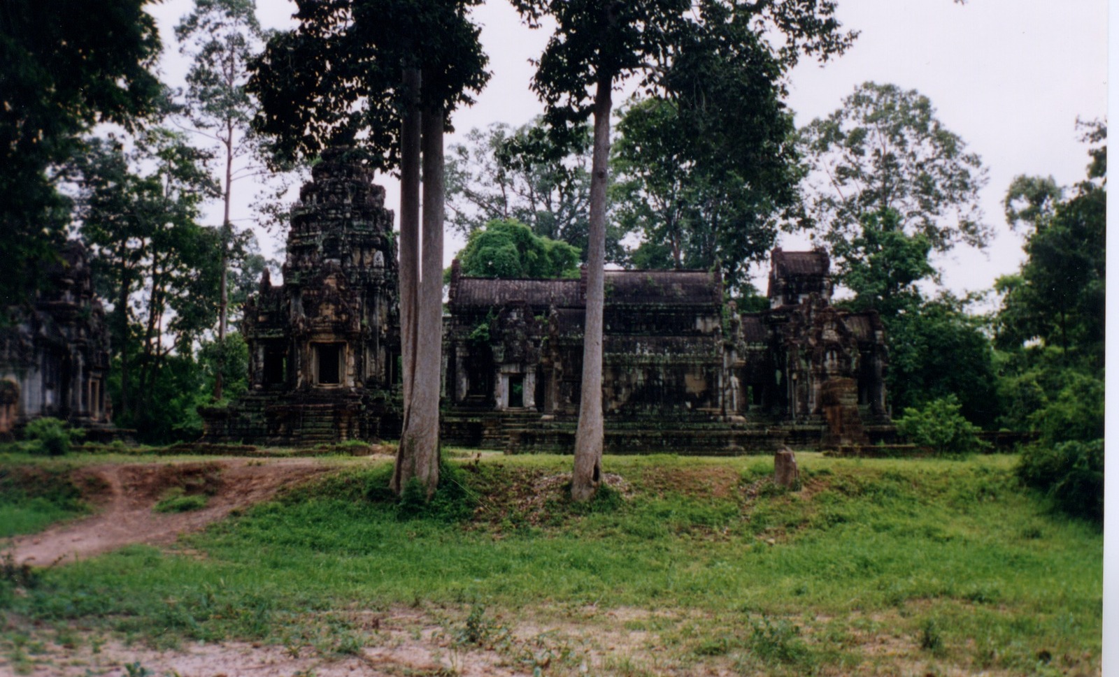 รูปถ่าย กัมพูชา(Cambodia) นครวัต(Angkor) 1996-06 43
