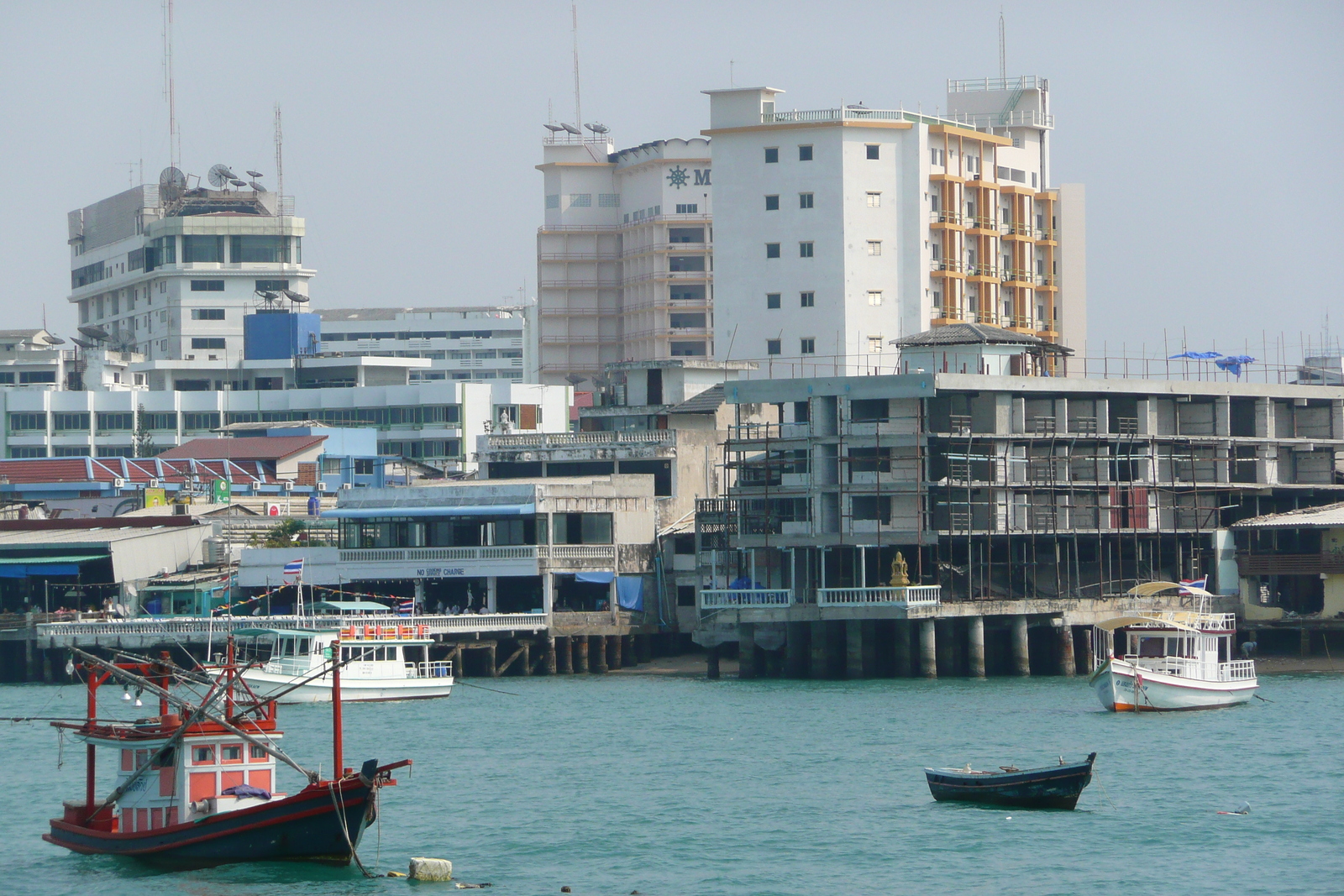 รูปถ่าย ไทย(Thailand) พัทยา(Pattaya) ท่าเรือแหลมบาลีฮาย(Bali Hai) 2008-01 19