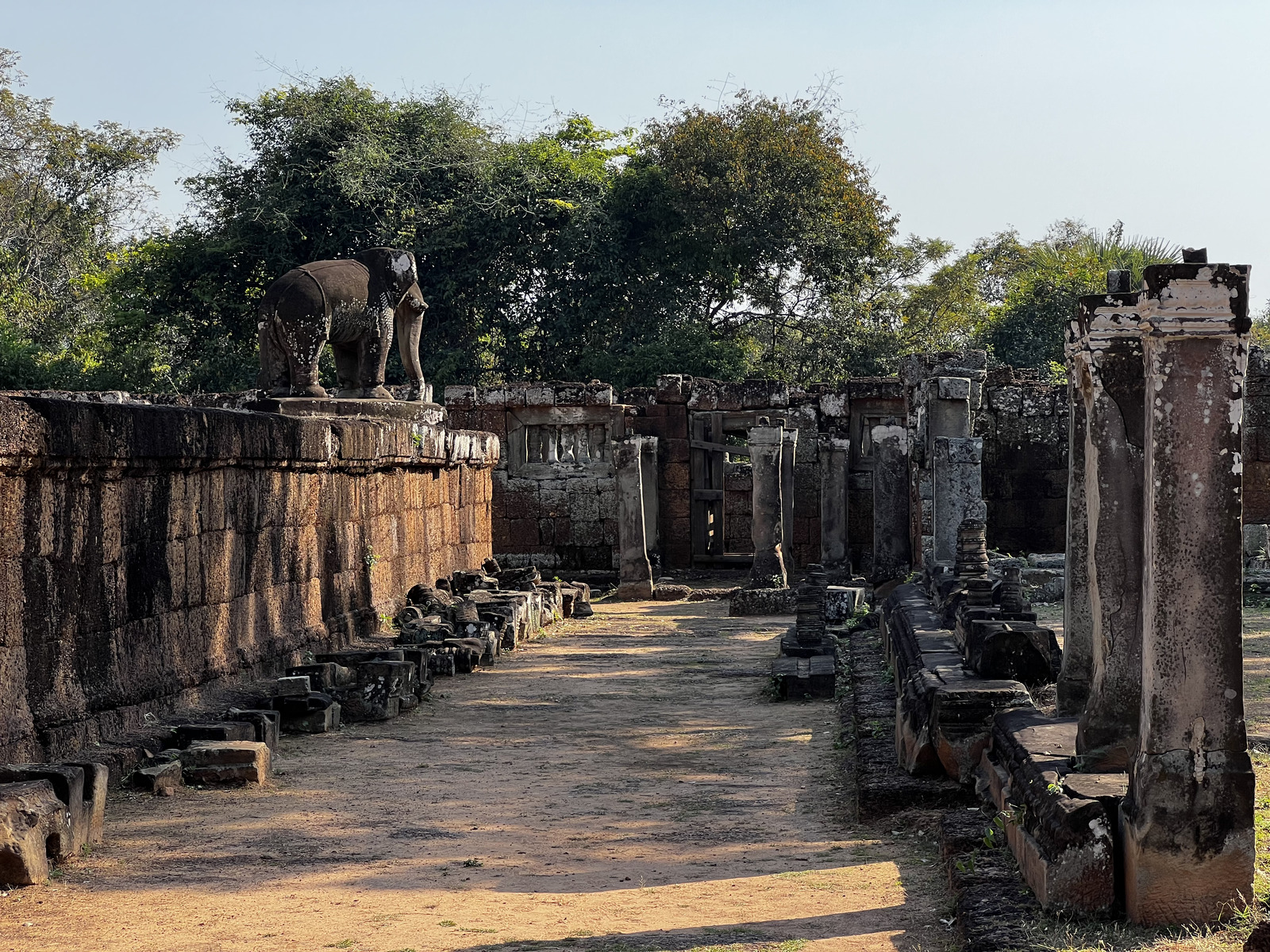 รูปถ่าย กัมพูชา(Cambodia) เสียมราฐ(Siem Reap) ปราสาทแม่บุญตะวันออก(Eastern Mebon) 2023-01 5