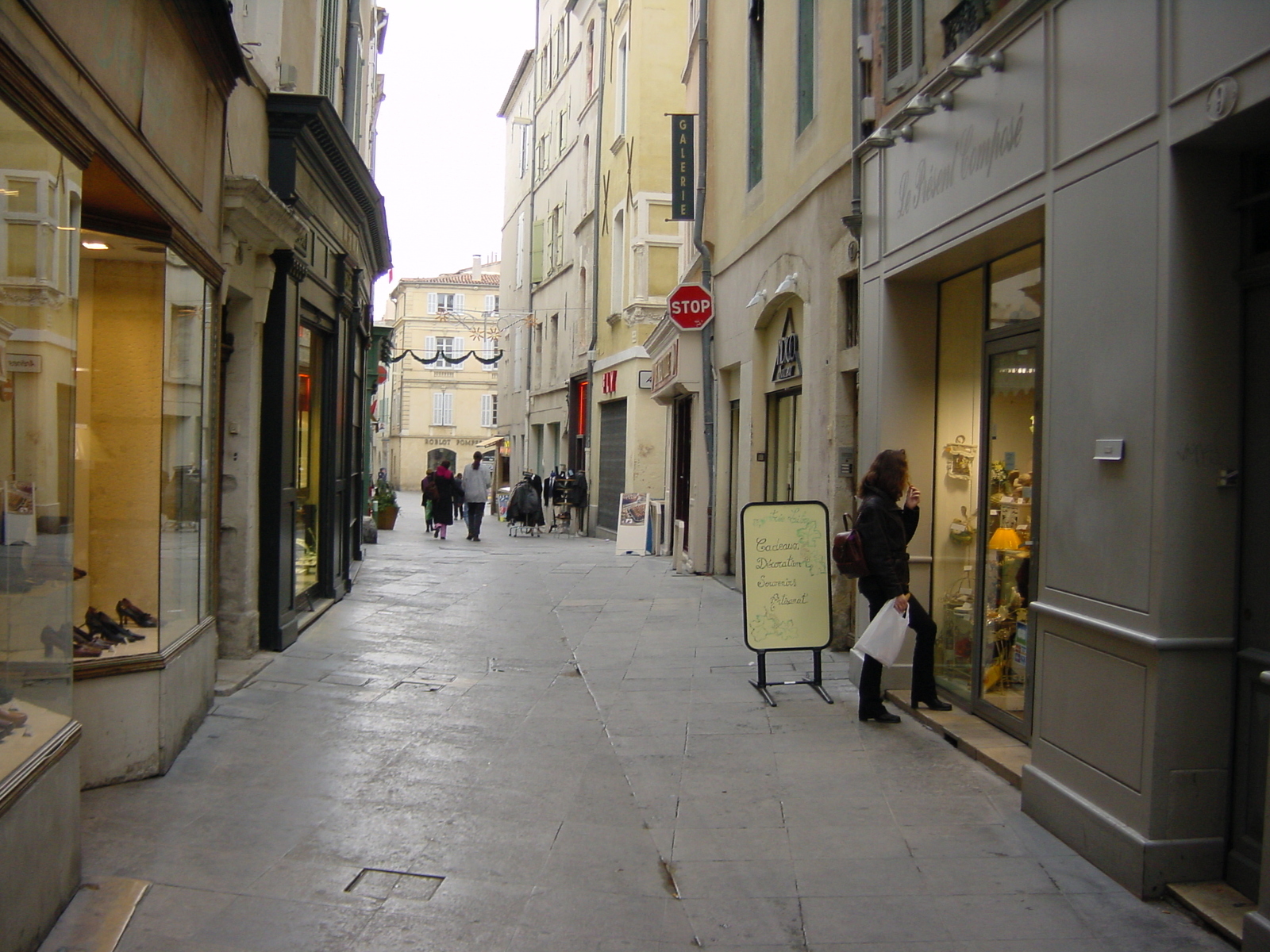 รูปถ่าย ฝรั่งเศส(France) นีเมอ(Nimes) 2001-11 2