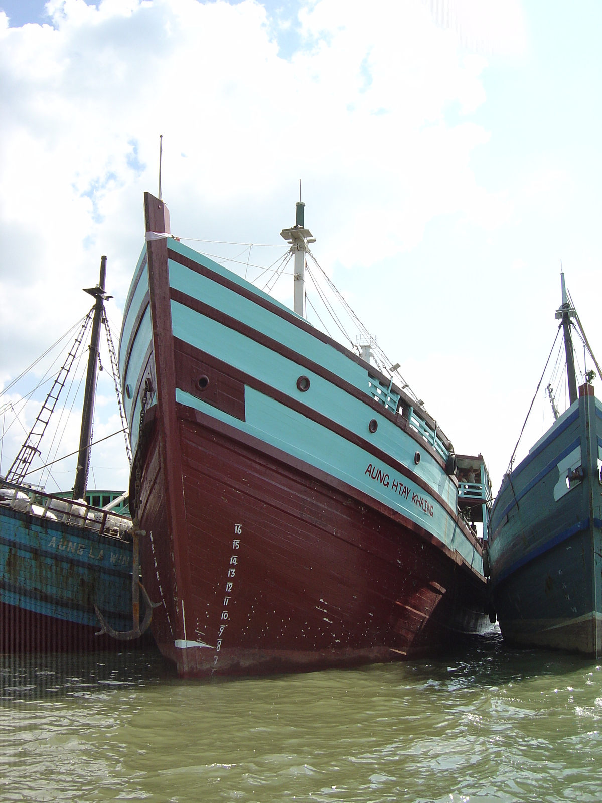 รูปถ่าย พม่า(Myanmar) มะริด(Myeik (Mergui)) 2005-01 34