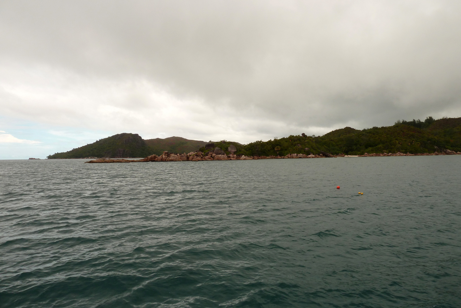 รูปถ่าย เซเชลส์(Seychelles) อ่าวอ็องส์ลาซิโอ(Anse Lazio) 2011-10 10