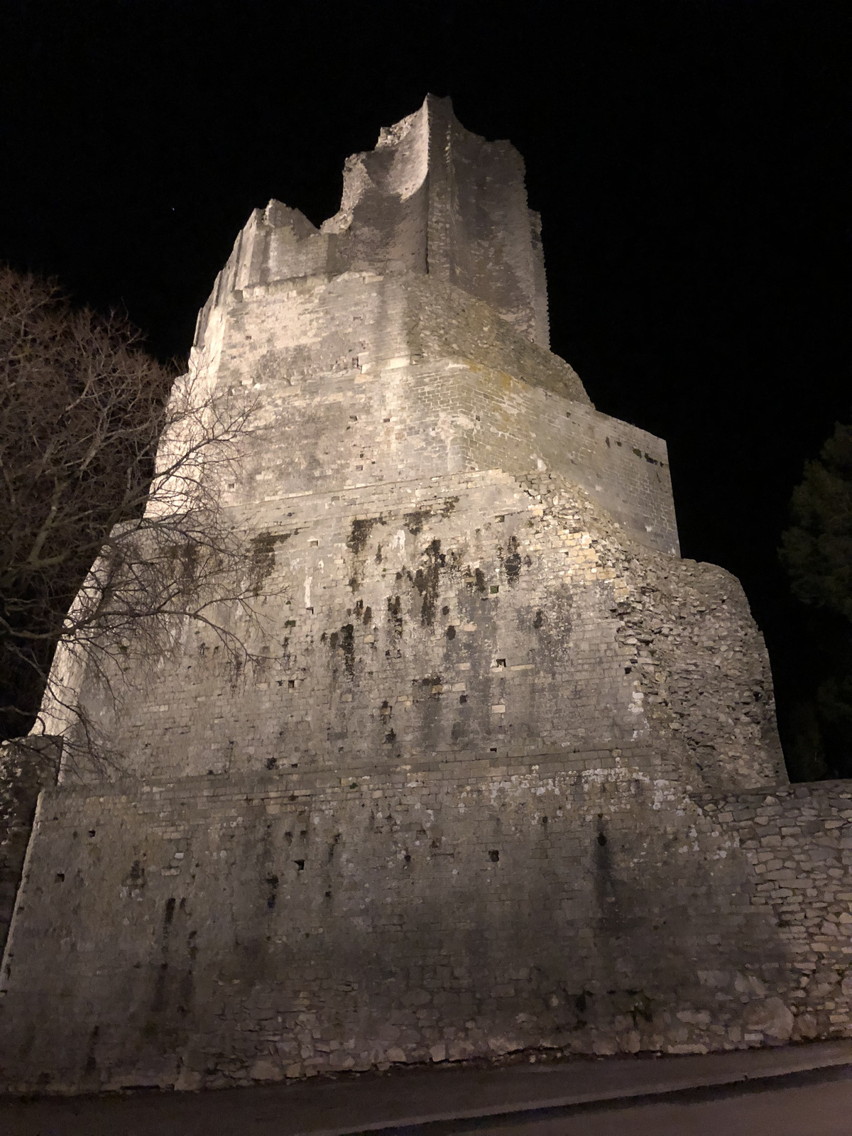 รูปถ่าย ฝรั่งเศส(France) นีเมอ(Nimes) 2018-02 21