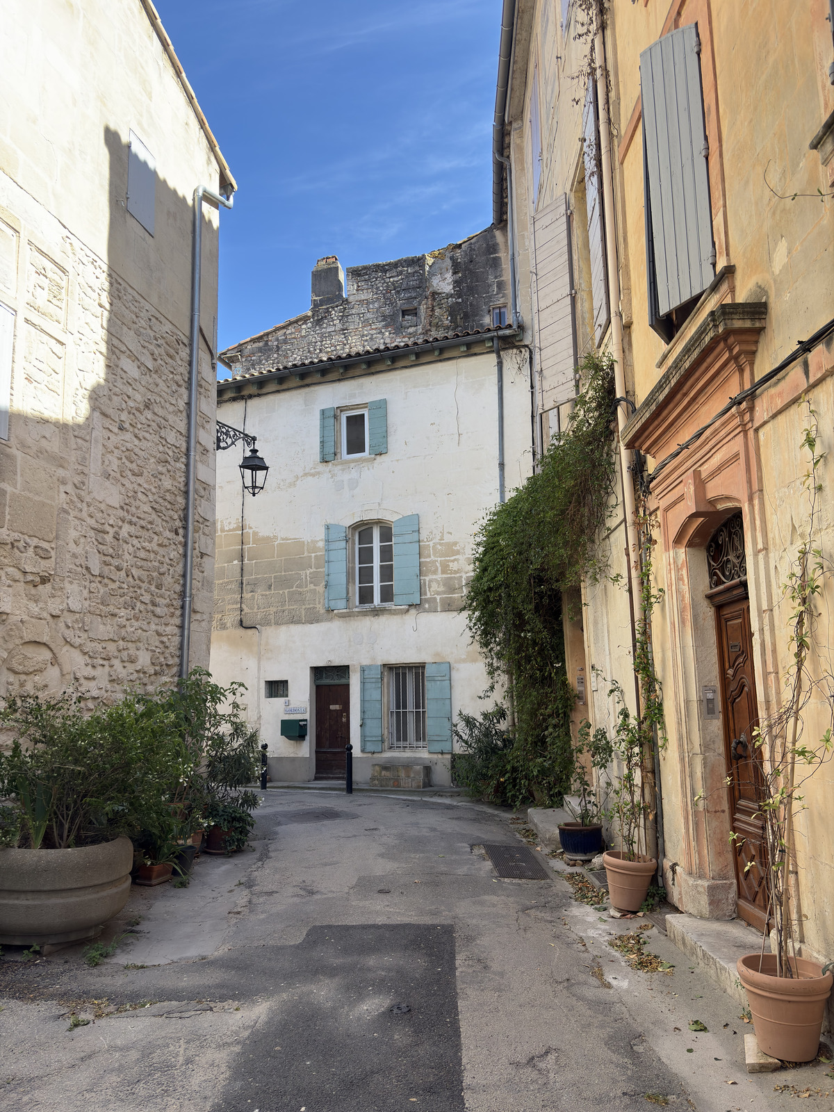 รูปถ่าย ฝรั่งเศส(France) อาร์เลอ(Arles) 2026-06 21