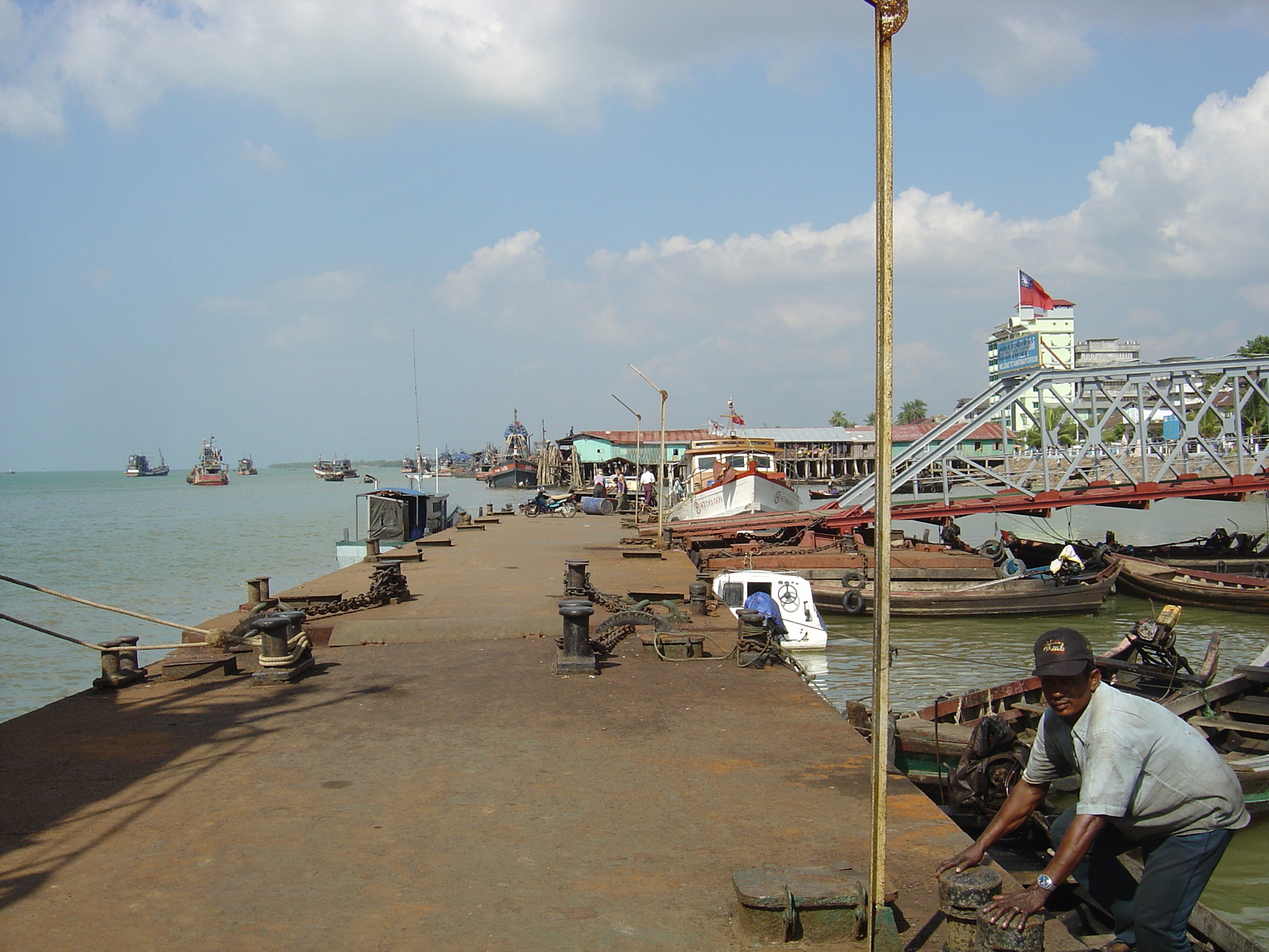 รูปถ่าย พม่า(Myanmar) มะริด(Myeik (Mergui)) 2005-01 15