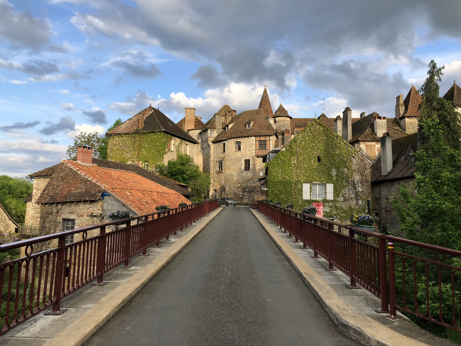รูปถ่าย ฝรั่งเศส(France) กาเรนนัก(Carennac) 2018-04 9