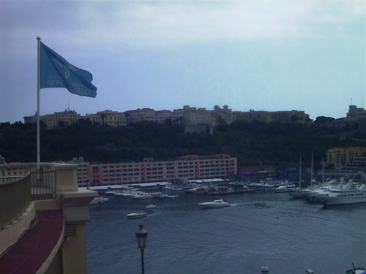 รูปถ่าย โมนาโก(Monaco) 2000-05 29