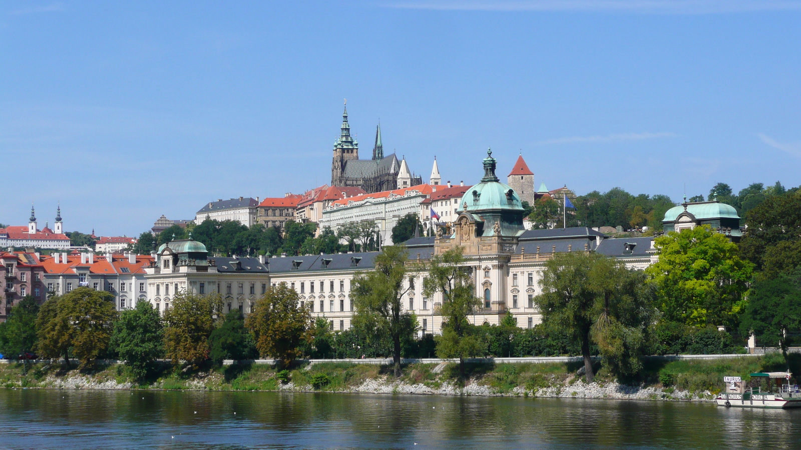 รูปถ่าย สาธารณรัฐเช็ก(Czech Republic) ปราก(Prague) แม่น้ำวัลตาวา(Vltava river) 2007-07 0