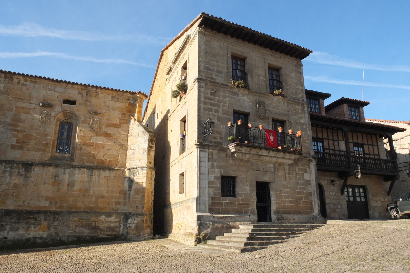 รูปถ่าย สเปน(Spain) ซันตีญานาเดลมาร์(Santillana del Mar) 2013-01 52