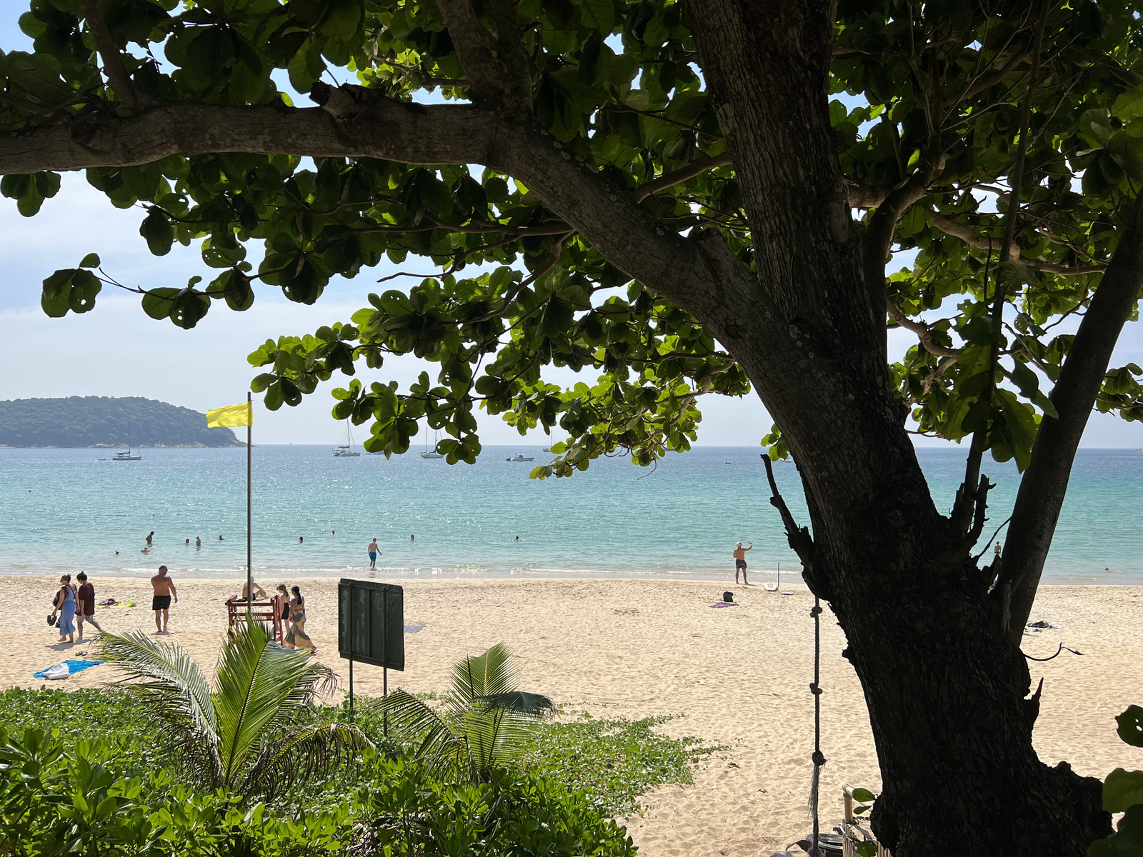 รูปถ่าย ไทย(Thailand) ภูเก็ต(Phuket) หาดในหาน(Nai Harn Beach) 2021-12 24