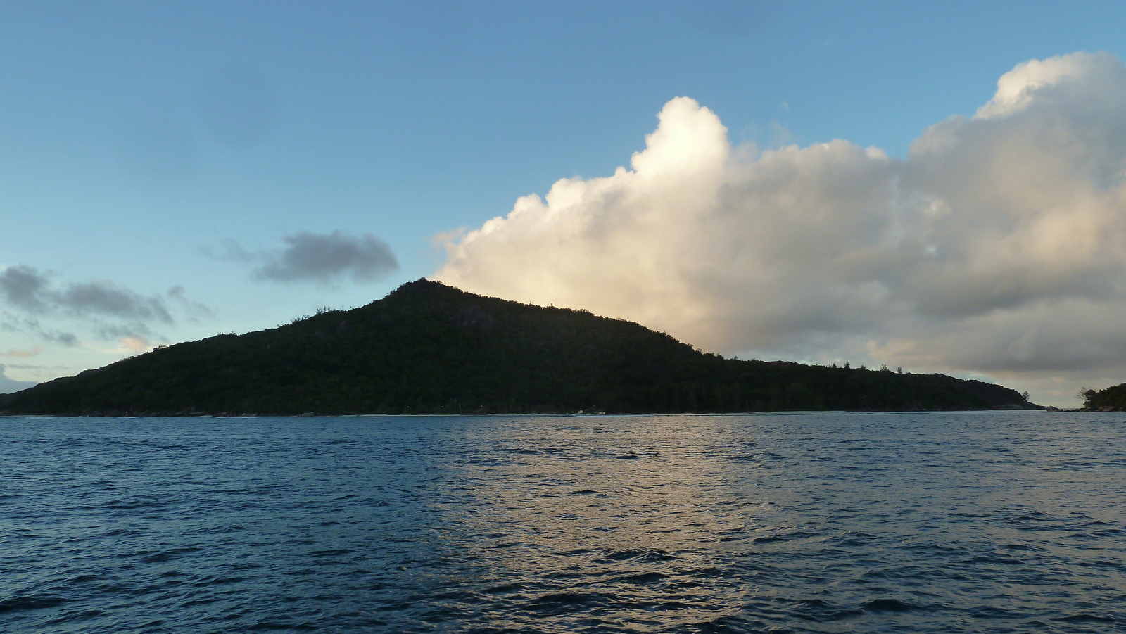 รูปถ่าย เซเชลส์(Seychelles) เกาะปราลิน(Praslin) 2011-10 201