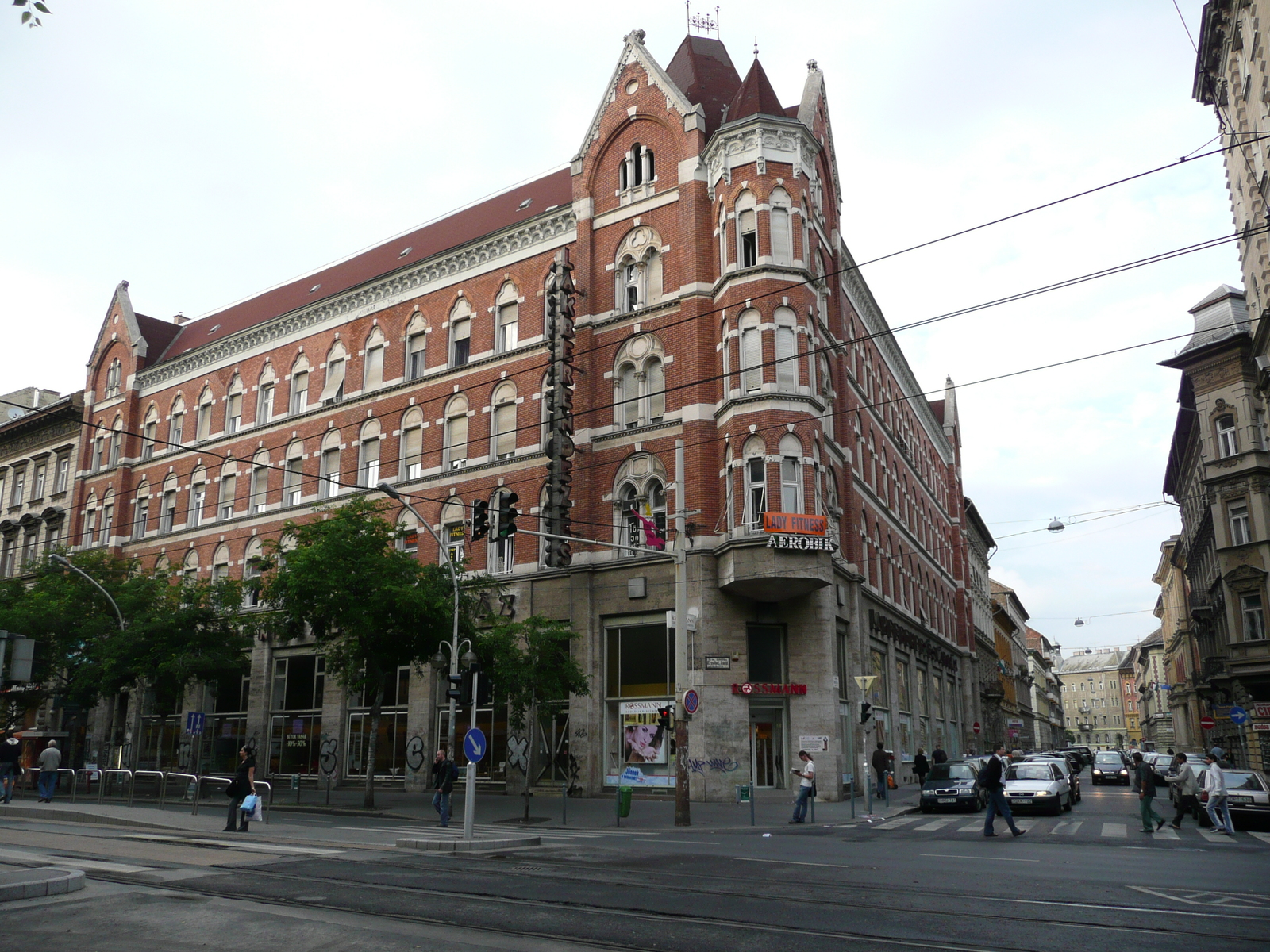 รูปถ่าย ฮังการี(Hungary) บูดาเปสต์(Budapest) ใจกลางบูดาเปสต์(Central Budapest) 2007-06 27