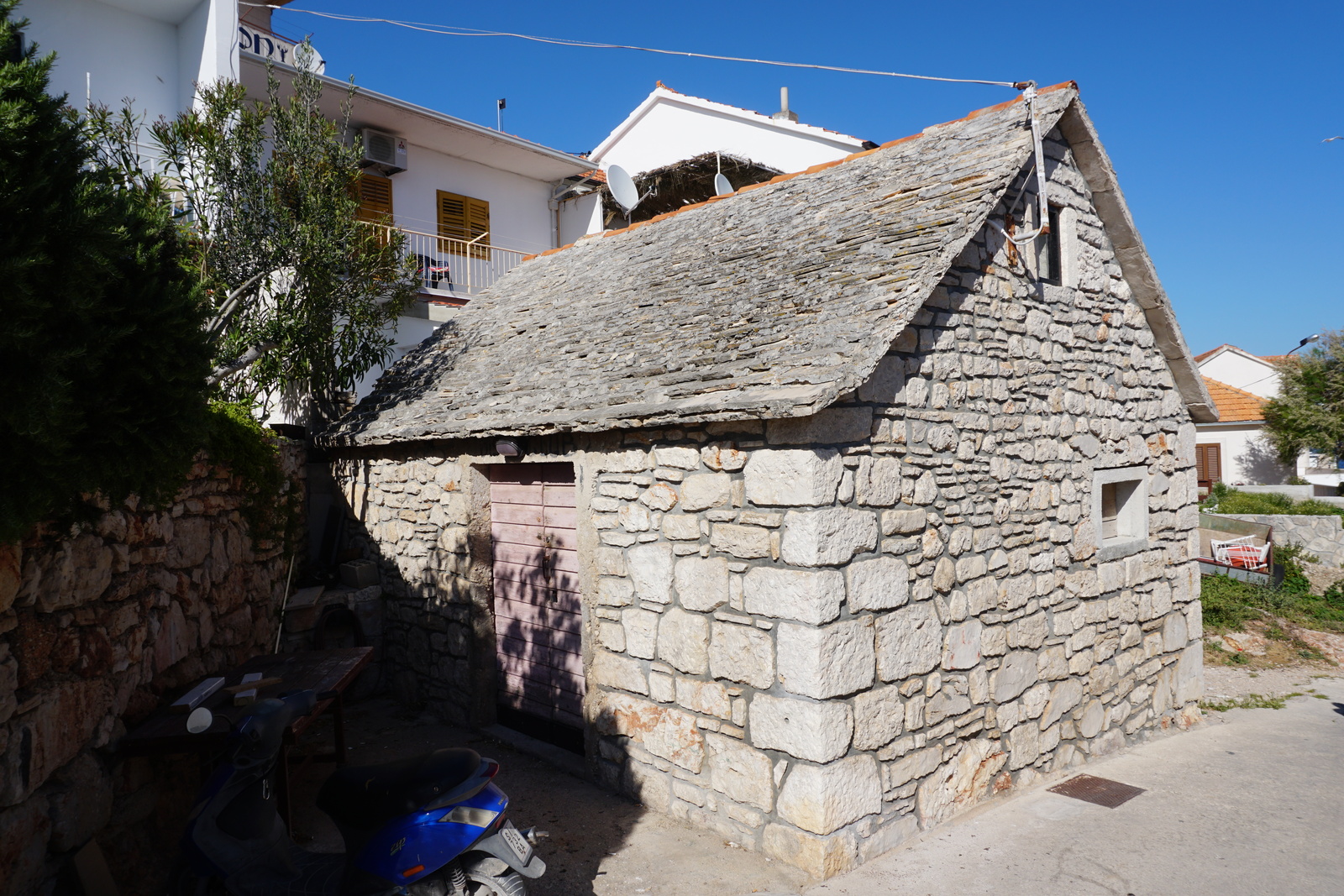 รูปถ่าย โครเอเชีย(Croatia) ปรีโมชเตน(Primosten) 2016-04 29