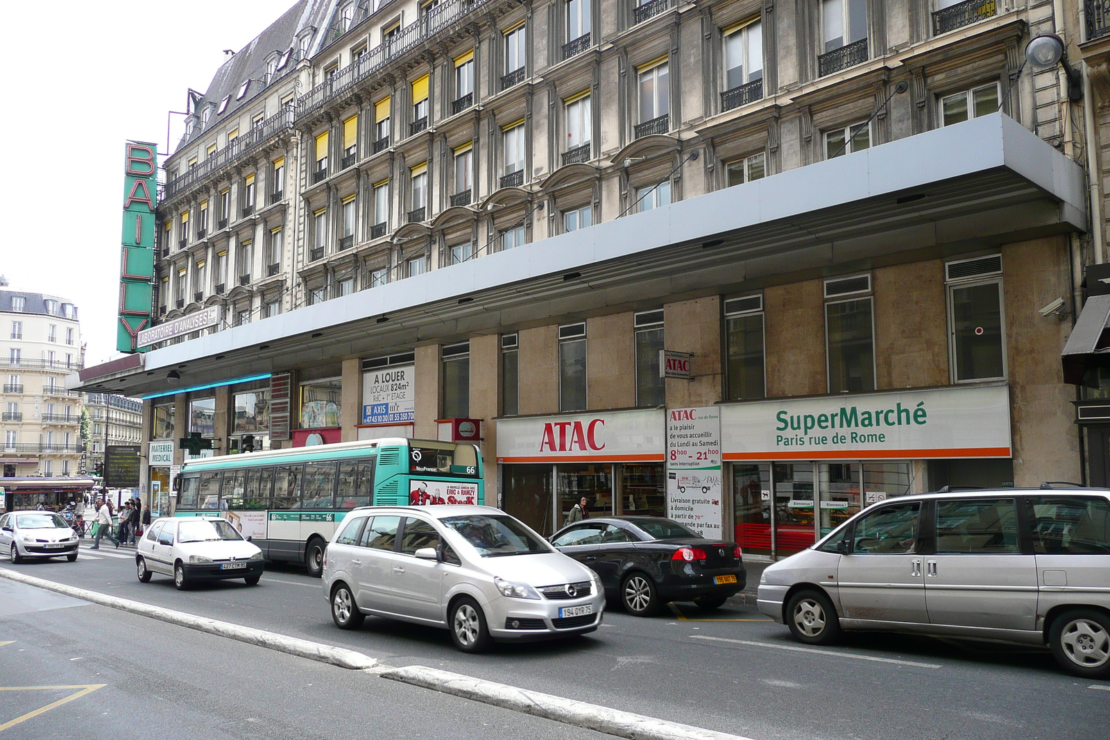 รูปถ่าย ฝรั่งเศส(France) ปารีส(Paris) ถนนโรม(Rue de Rome) 2007-06 123