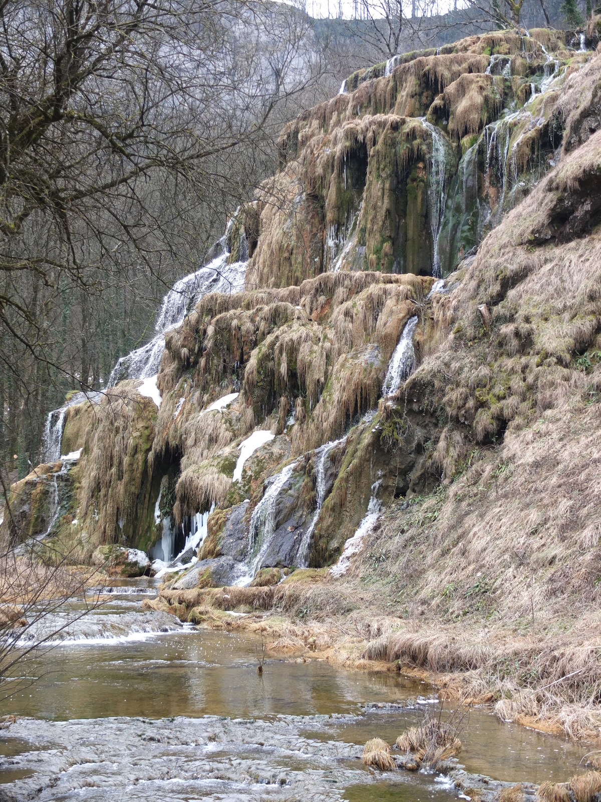 รูปถ่าย ฝรั่งเศส(France) โบม-เล-เมอซีเยอ(Baume les Messieurs) 2012-02 98