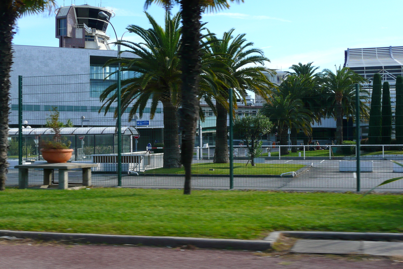 รูปถ่าย ฝรั่งเศส(France) เฟรนช์ริวิเอรา(French Riviera) ถนนจากคาญ-ซูร์-แมร์ไปนีซ(Cagnes sur Mer to Nice road) 2007-10 31
