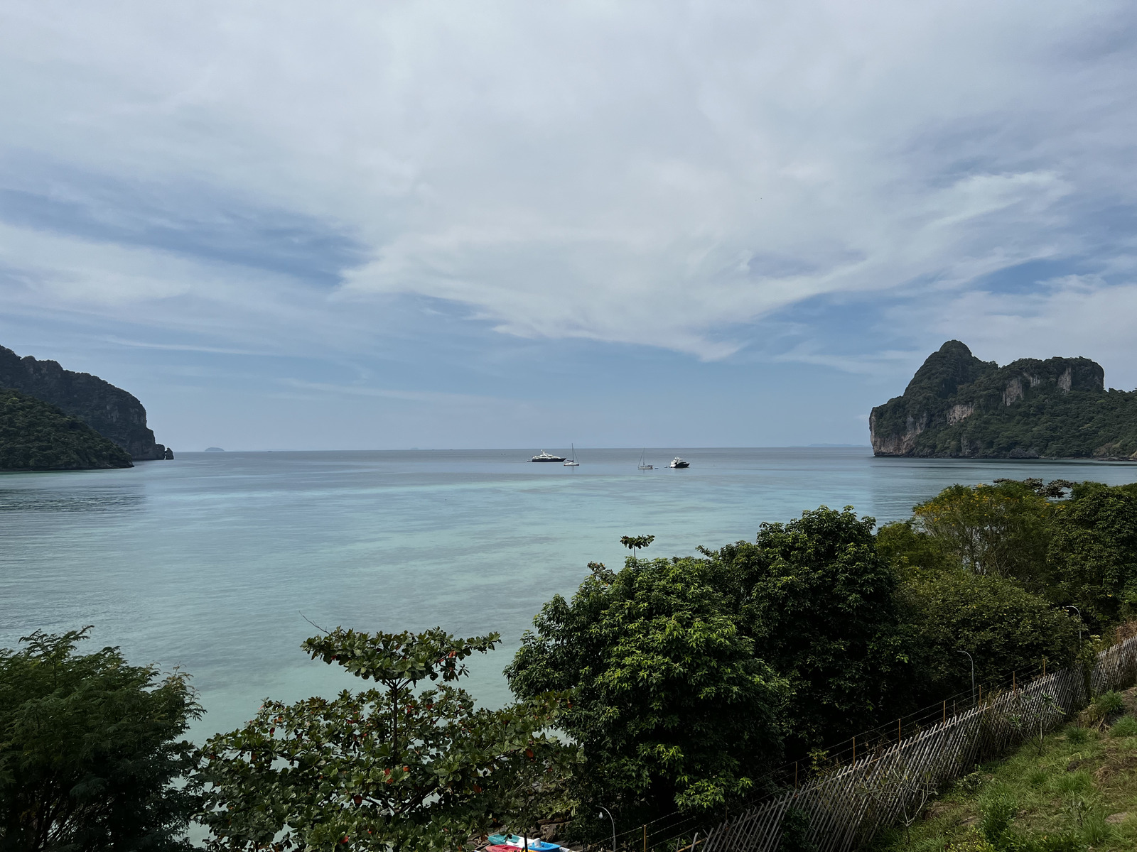 รูปถ่าย ไทย(Thailand) เกาะพีพีดอน(Ko Phi Phi Don) 2021-12 116