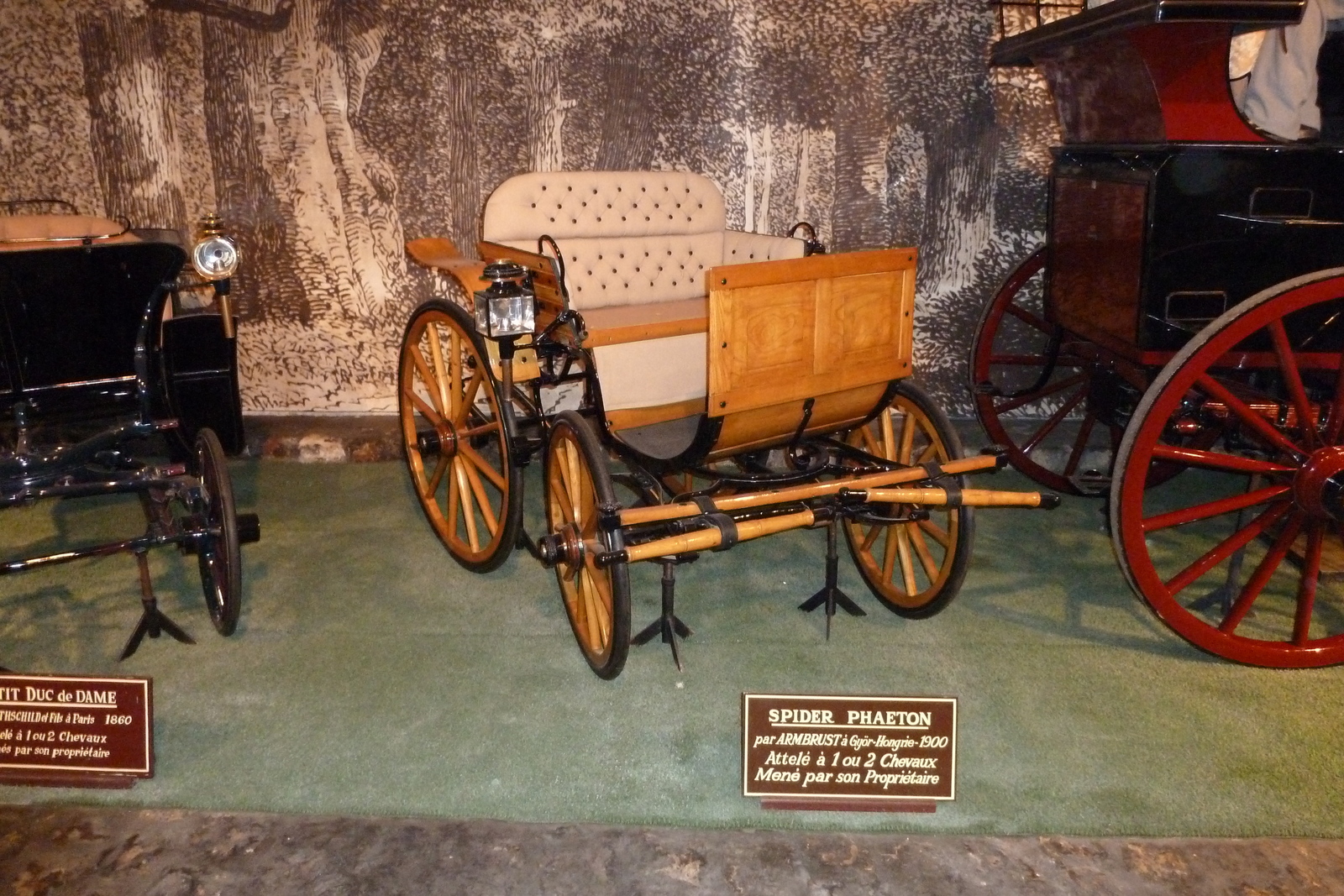 รูปถ่าย ฝรั่งเศส(France) ปราสาทโว-เลอ-วีกงต์(Vaux Le Vicomte Castle) พิพิธภัณฑ์รถม้า(Horse driven carriages museum) 2010-09 15