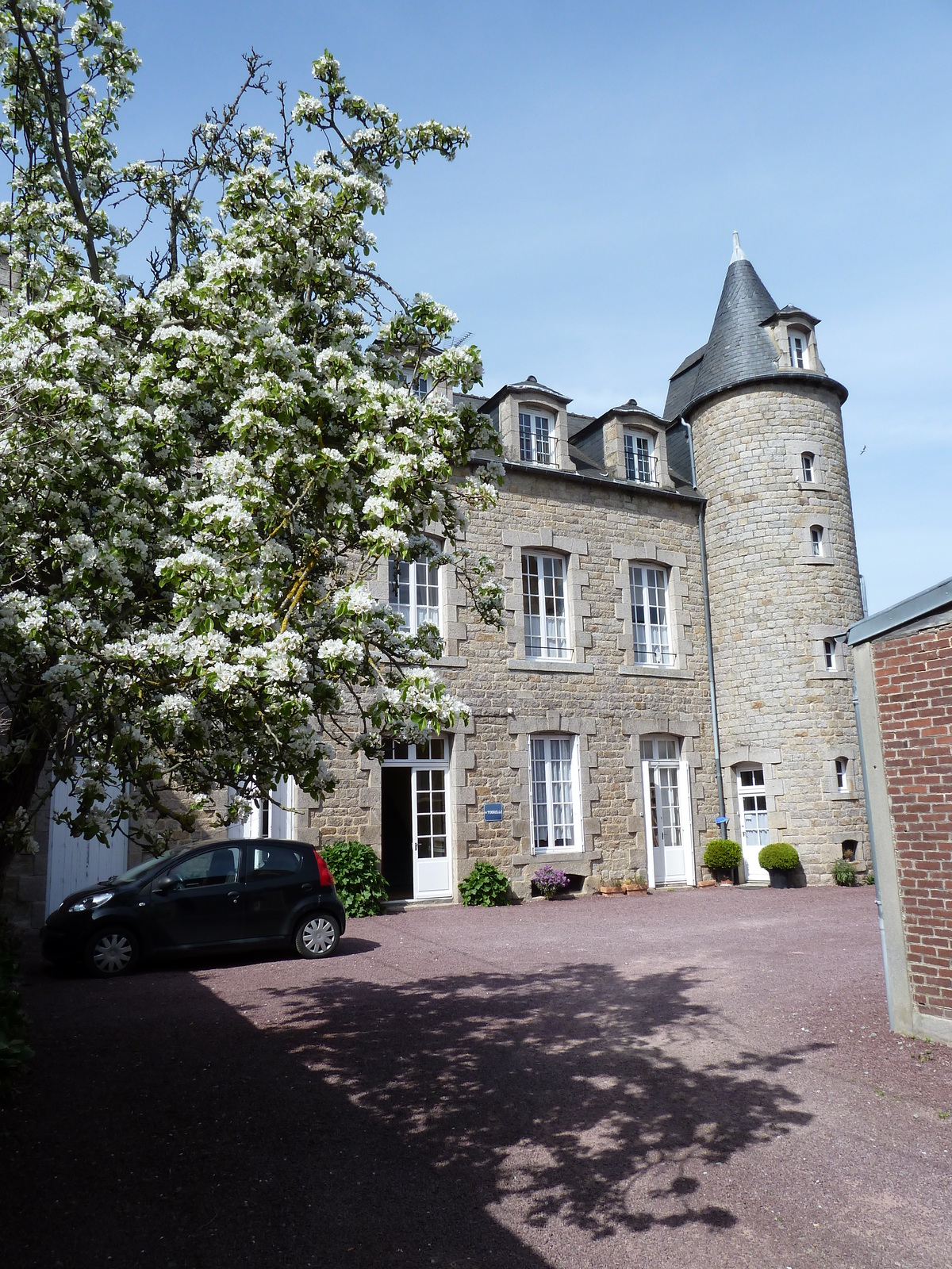 รูปถ่าย ฝรั่งเศส(France) ดีน็อง(Dinan) 2010-04 128