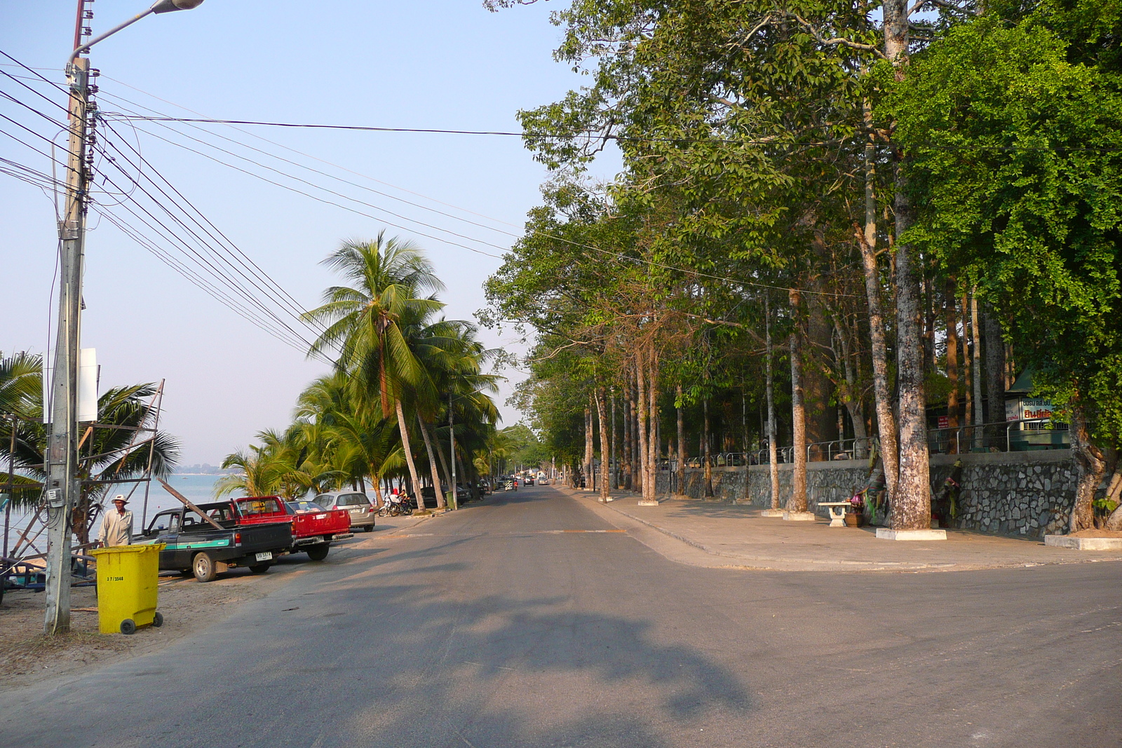 รูปถ่าย ไทย(Thailand) ชลบุรี(Chonburi) บางเสร่(Bang Saray) 2008-01 30
