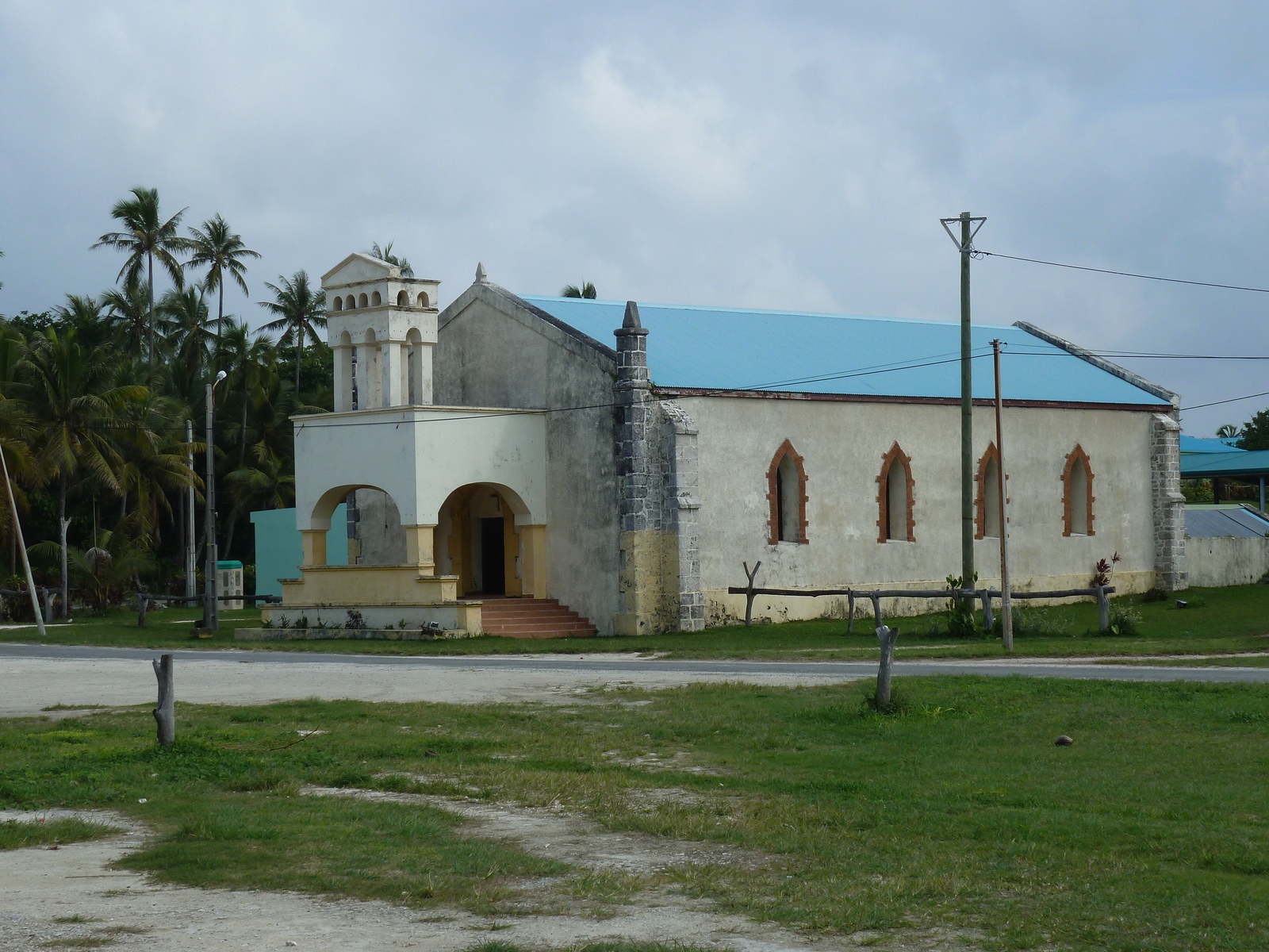 รูปถ่าย นิวแคลิโดเนีย(New Caledonia) เกาะลีฟู(Lifou) ลูเอซิลลา(Luecilla) 2010-05 41