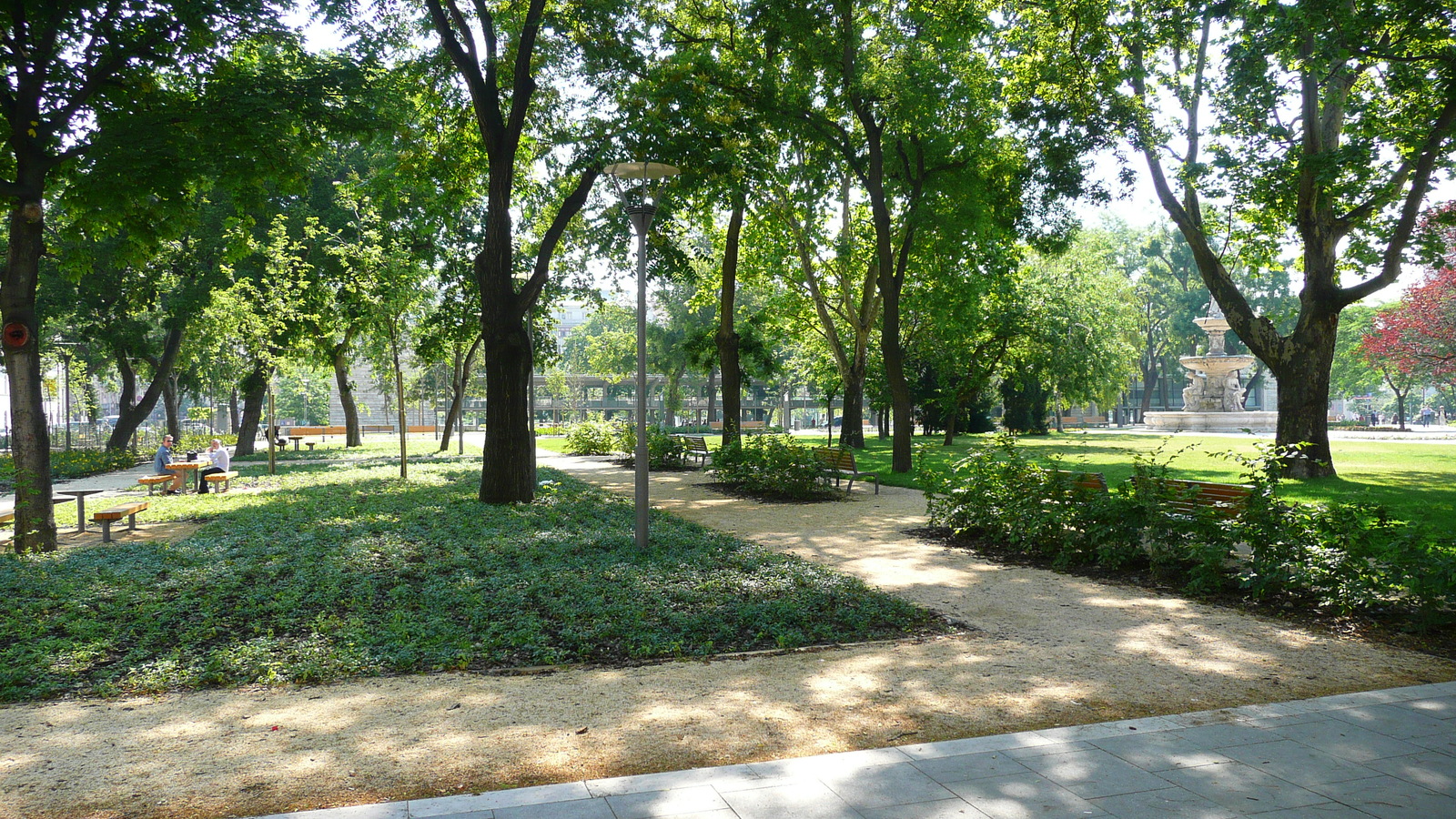 รูปถ่าย ฮังการี(Hungary) บูดาเปสต์(Budapest) ใจกลางบูดาเปสต์(Central Budapest) 2007-06 210