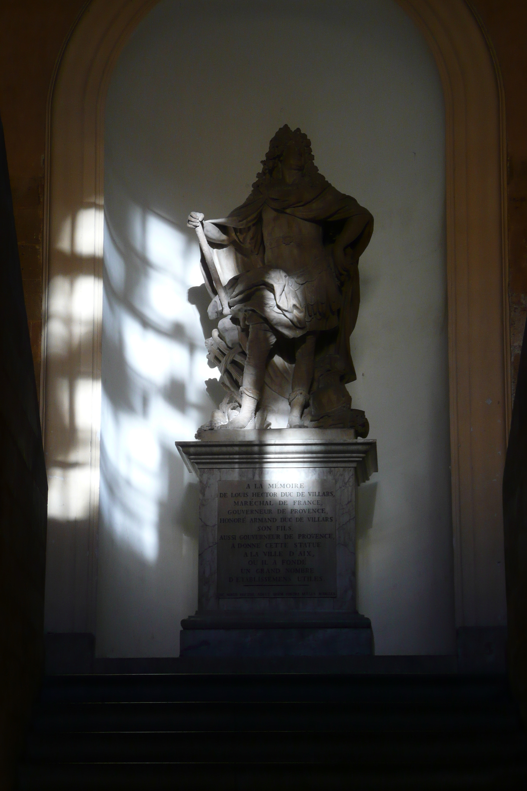รูปถ่าย ฝรั่งเศส(France) แอ็กซ์-อ็อง-โพรว็องส์(Aix en Provence) ศาลาว่าการเมืองแอ็กซ์(Aix Town Hall) 2008-04 23