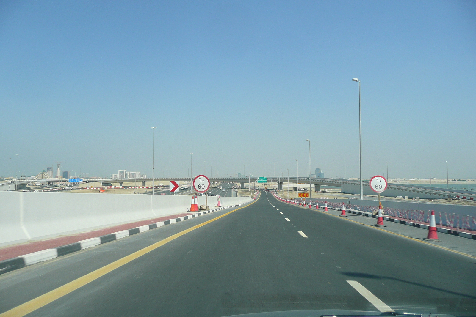 รูปถ่าย สหรัฐอาหรับเอมิเรตส์(United Arab Emirates) ดูไบ(Dubai) จุมัยเราะห์(Jumeirah) 2009-01 0