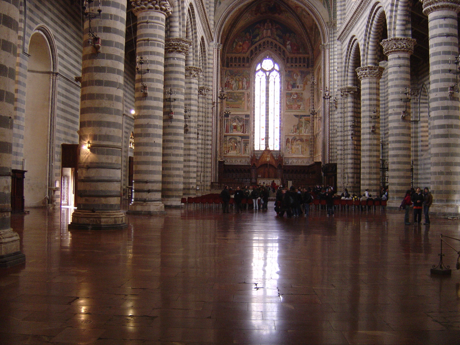รูปถ่าย อิตาลี(Italy) ออร์วิเอโต้(Orvieto) 2004-03 11