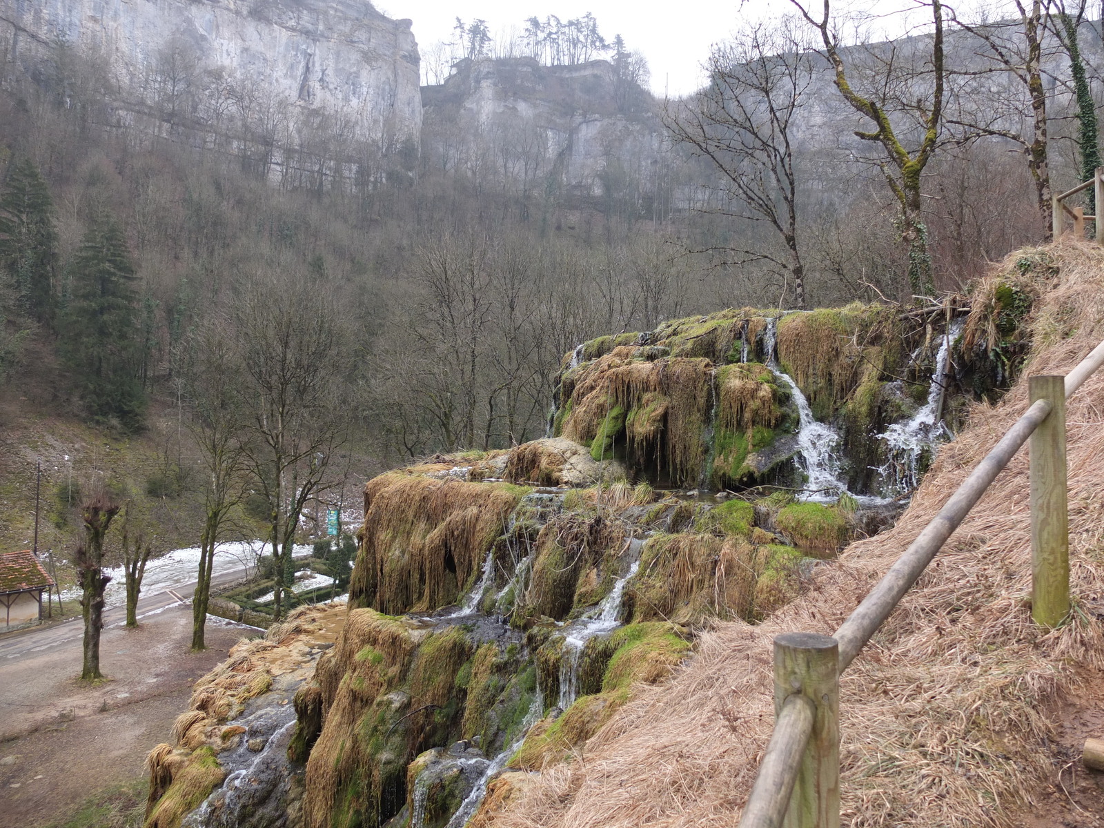 รูปถ่าย ฝรั่งเศส(France) โบม-เล-เมอซีเยอ(Baume les Messieurs) 2012-02 112