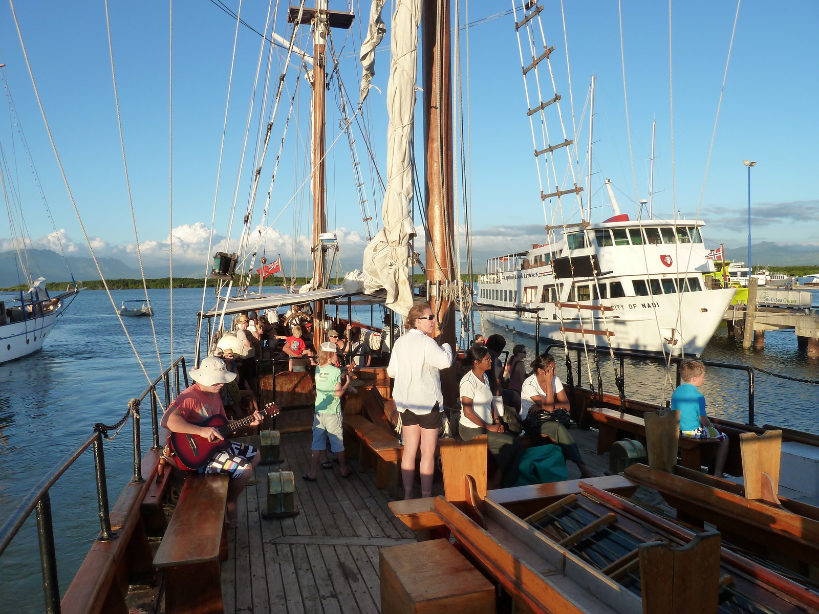 รูปถ่าย ฟิจิ(Fiji) ท่าเรือเดนาเรา(Port Denarau) 2010-05 29