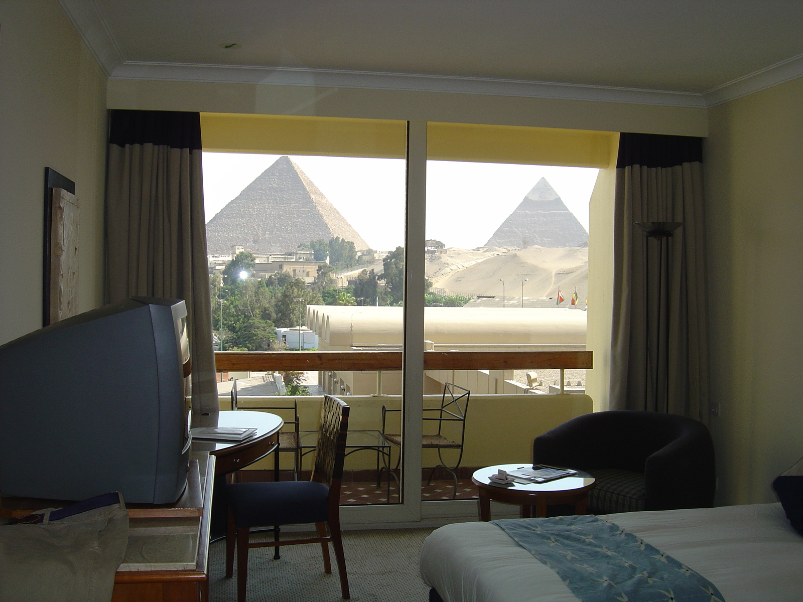 รูปถ่าย อียิปต์(Egypt) กีซ่า(Giza) โรงแรมเลอเมอริเดียน พีระมิดส์(Le Meridien Pyramids) 2004-09 21