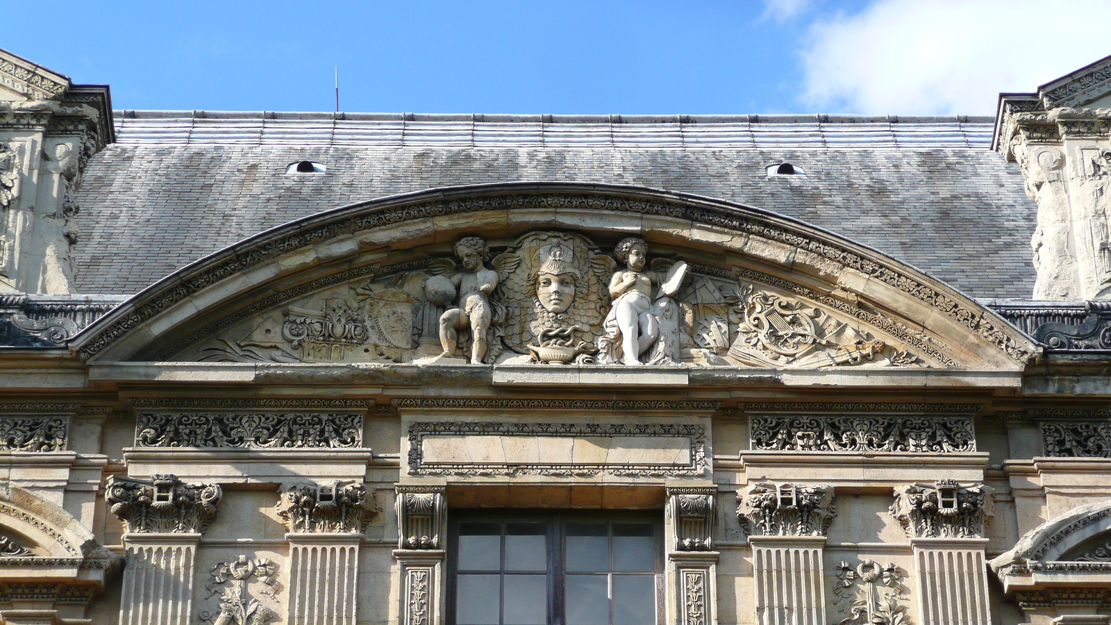 รูปถ่าย ฝรั่งเศส(France) ปารีส(Paris) ลูฟว์(Louvre) ด้านหน้าพระราชวังลูฟวร์ริมแม่น้ำ(Riverside facade of Louvre) 2007-07 68