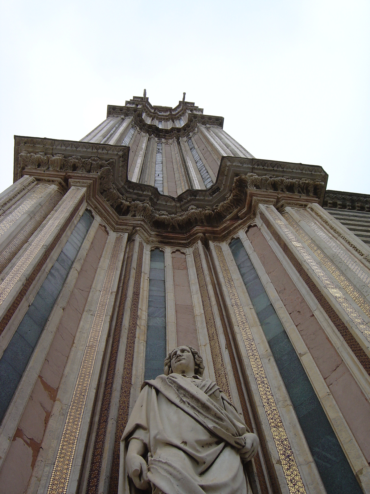 รูปถ่าย อิตาลี(Italy) ออร์วิเอโต้(Orvieto) 2004-03 37