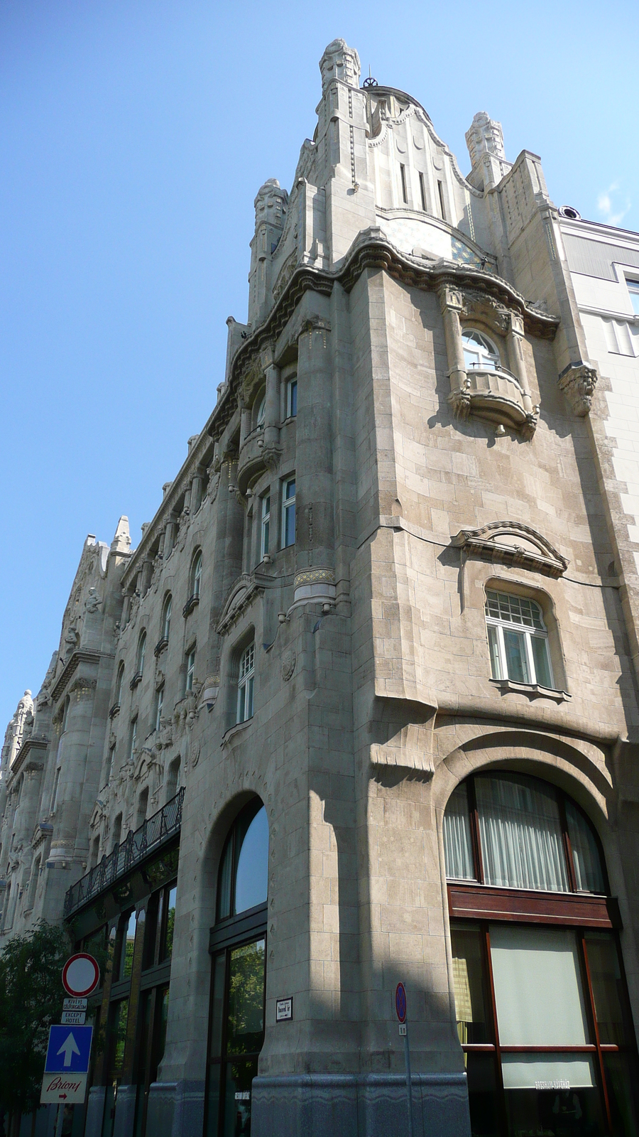 รูปถ่าย ฮังการี(Hungary) บูดาเปสต์(Budapest) ใจกลางบูดาเปสต์(Central Budapest) 2007-06 15