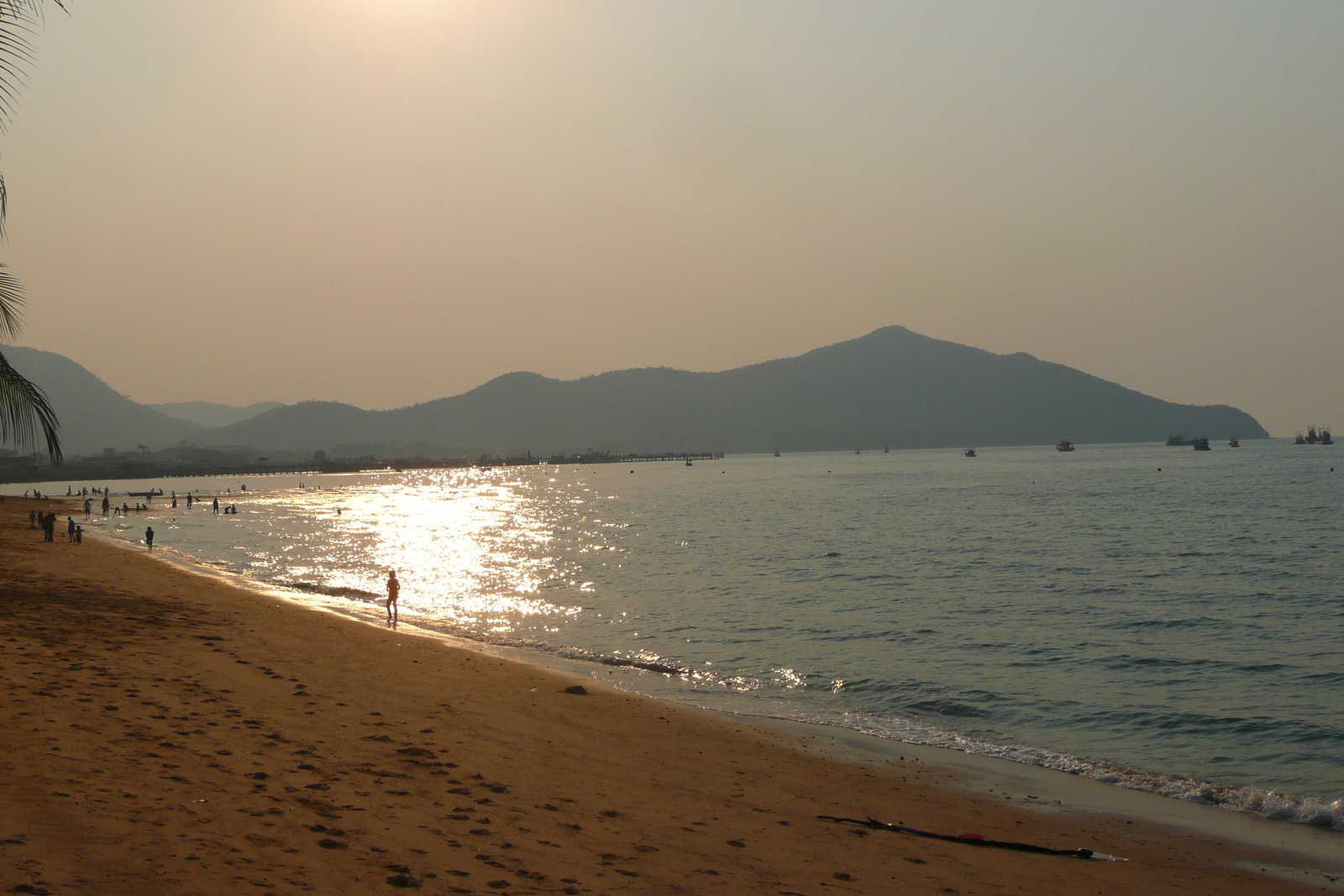 รูปถ่าย ไทย(Thailand) ชลบุรี(Chonburi) บางเสร่(Bang Saray) 2008-01 20