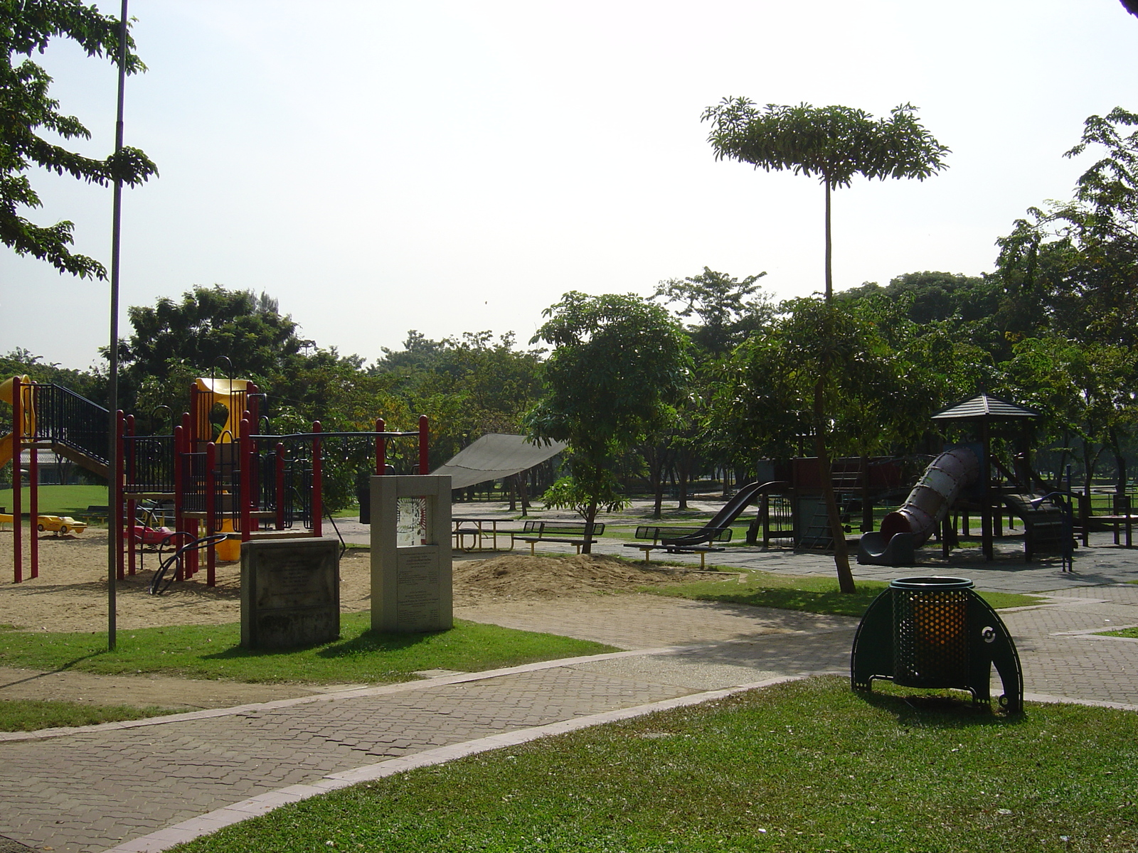 รูปถ่าย ไทย(Thailand) กรุงเทพมหานคร(Bangkok) สวนลุมพินี(Lumpini Park) 2005-12 29