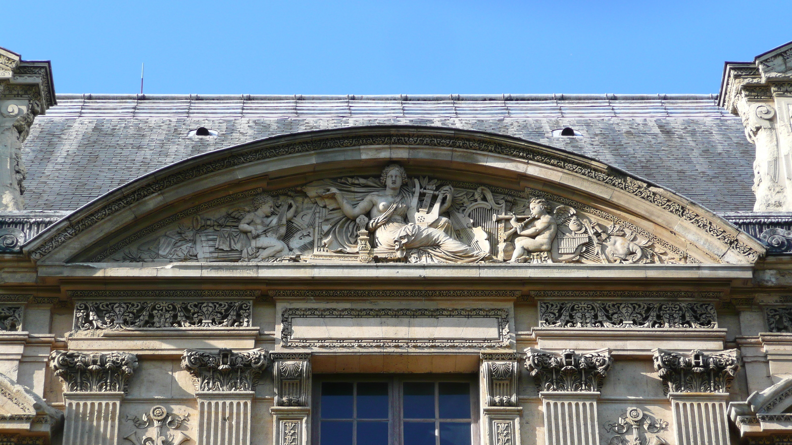 รูปถ่าย ฝรั่งเศส(France) ปารีส(Paris) ลูฟว์(Louvre) ด้านหน้าพระราชวังลูฟวร์ริมแม่น้ำ(Riverside facade of Louvre) 2007-07 32