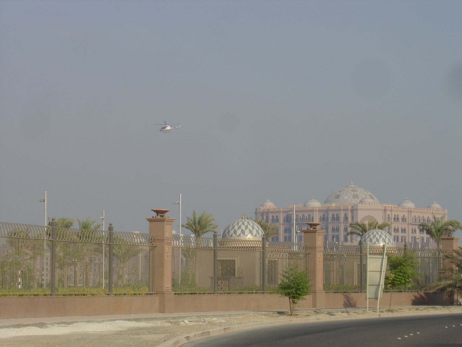 รูปถ่าย สหรัฐอาหรับเอมิเรตส์(United Arab Emirates) อาบูดาบี(Abu Dhabi) 2005-09 90